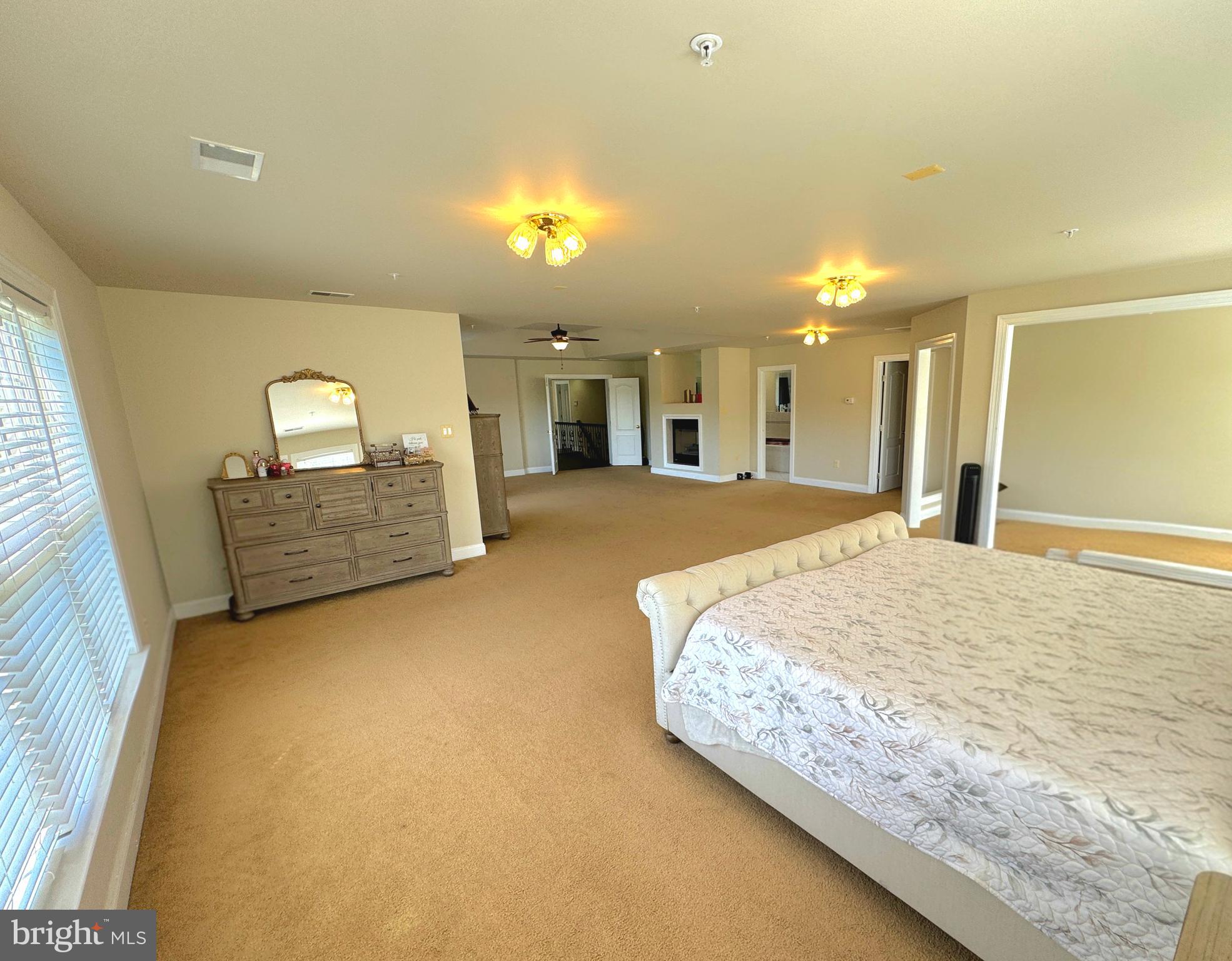 THE HILLS OVER MULLIKAN - Residential