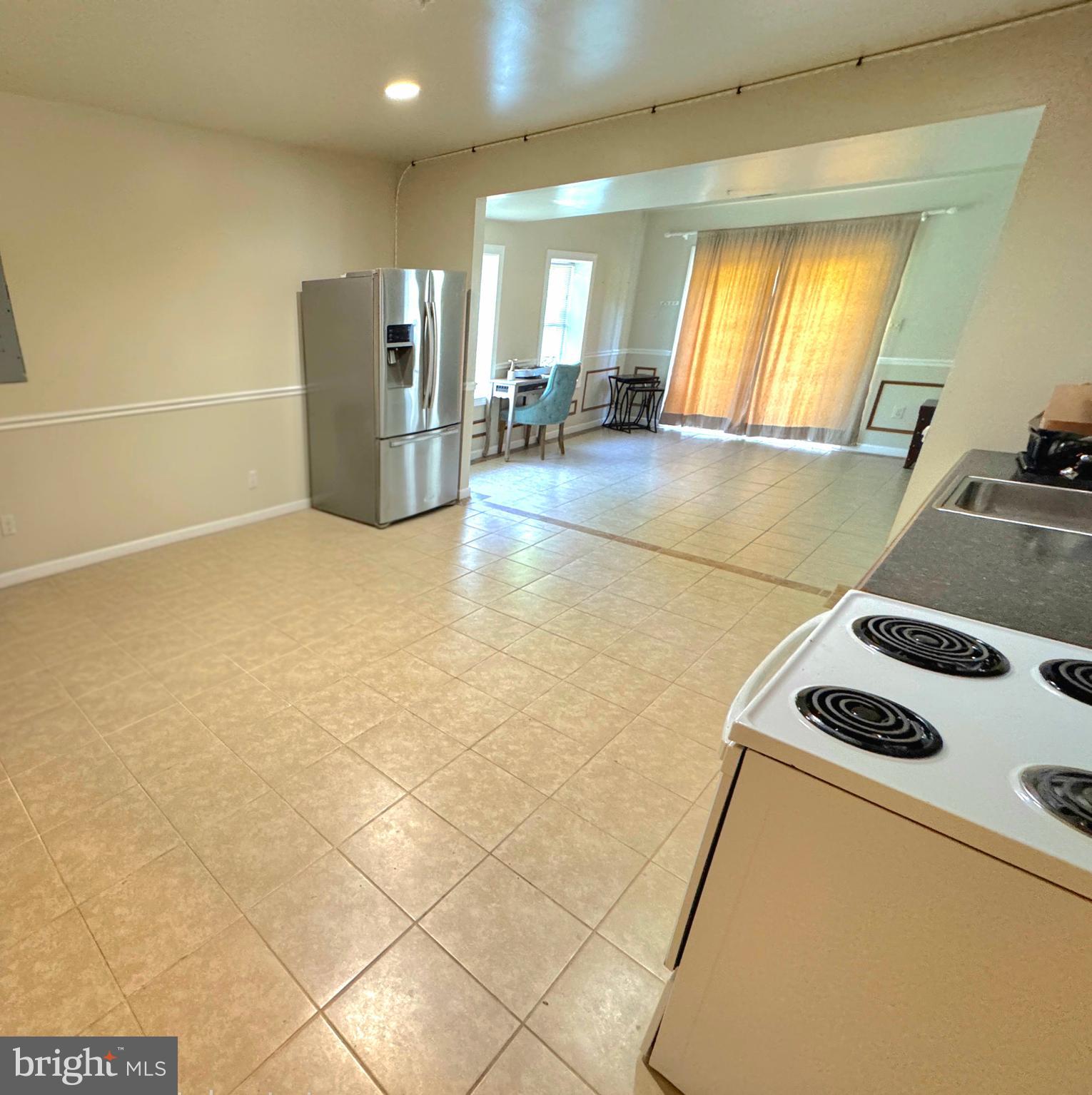 THE HILLS OVER MULLIKAN - Residential