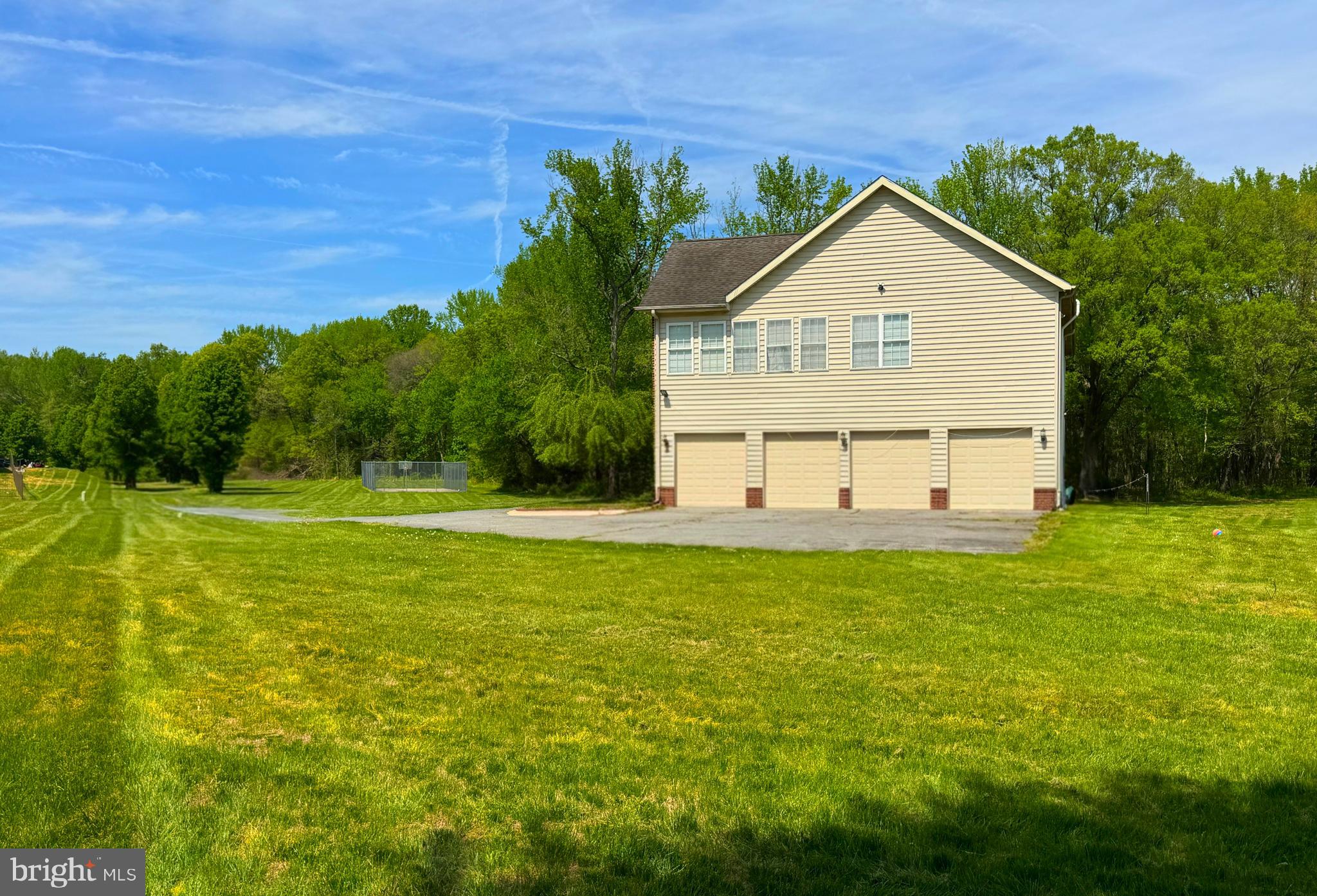 THE HILLS OVER MULLIKAN - Residential