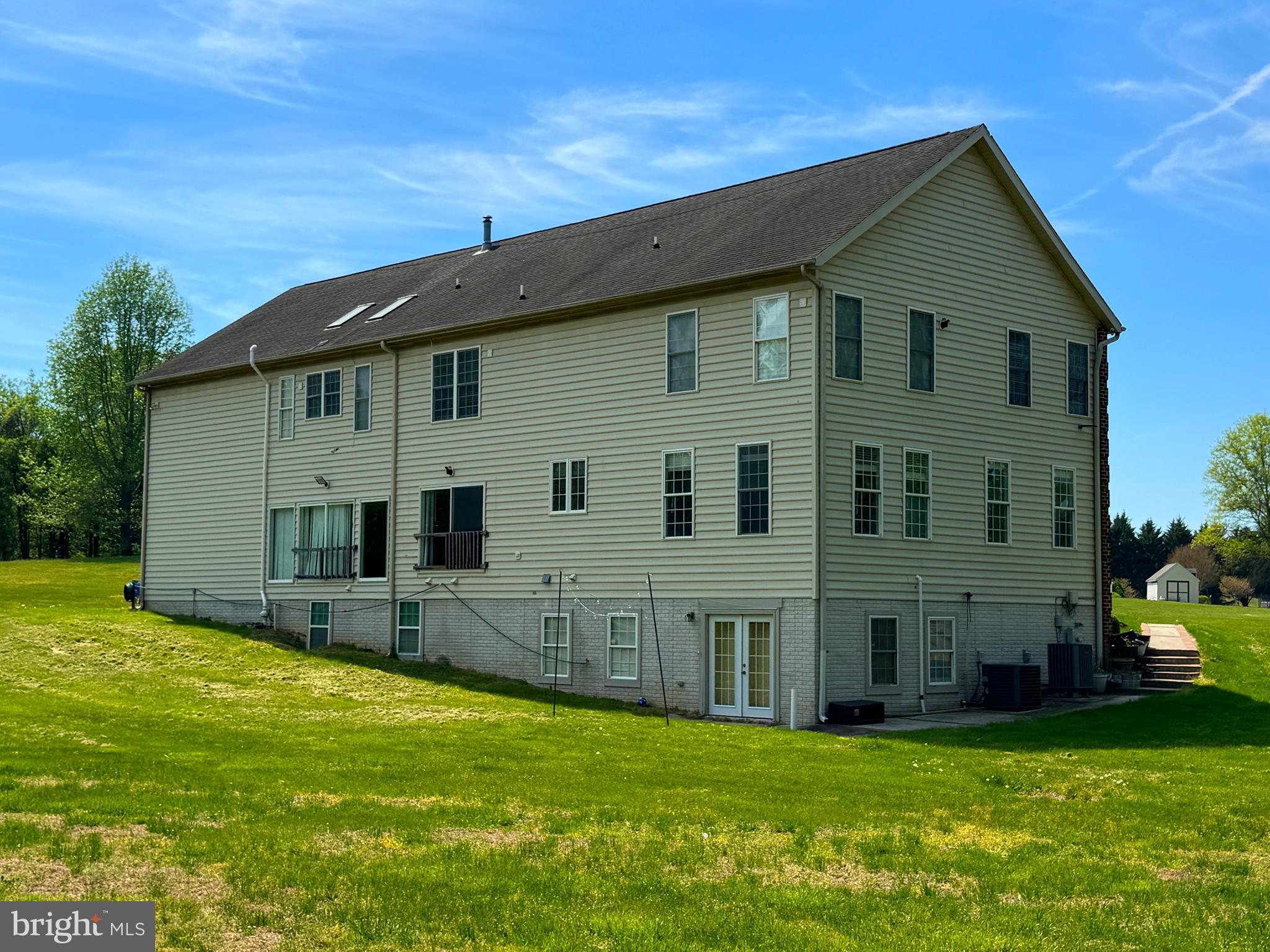 THE HILLS OVER MULLIKAN - Residential
