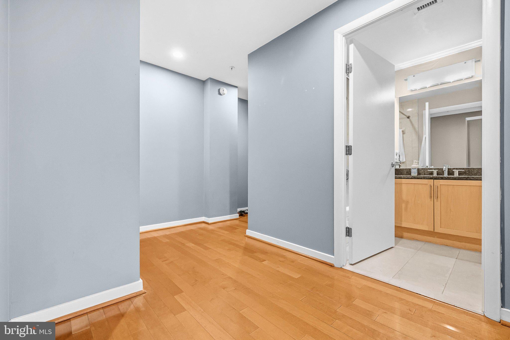 437 NEW YORK AVENUE NW 302