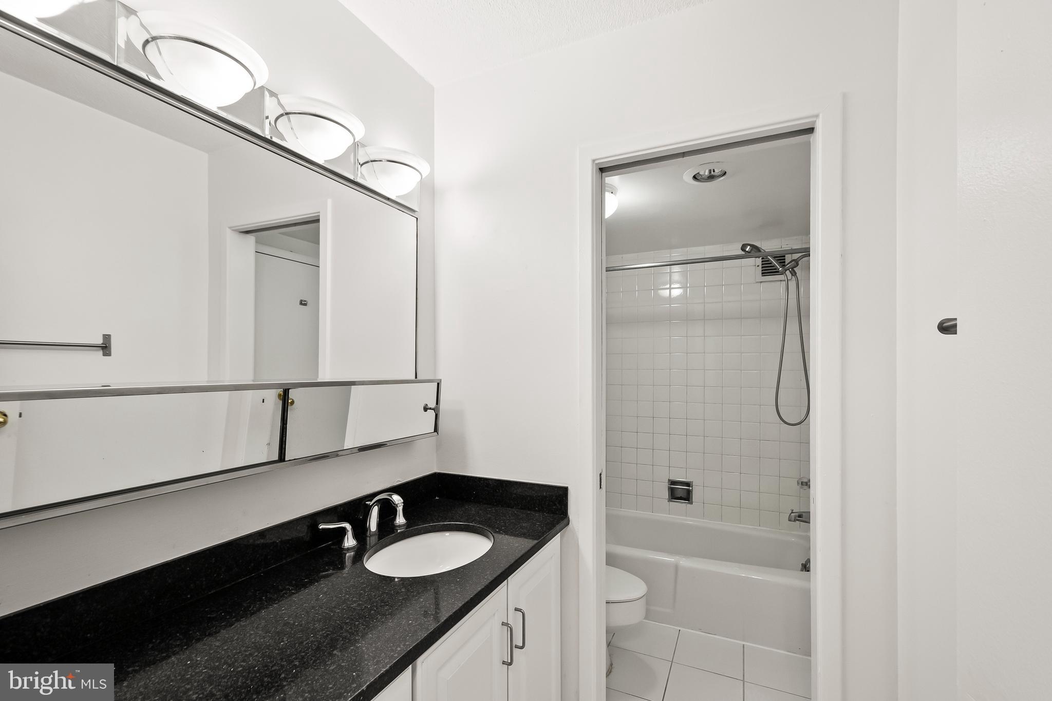 FRIENDSHIP HEIGHTS - Residential Lease