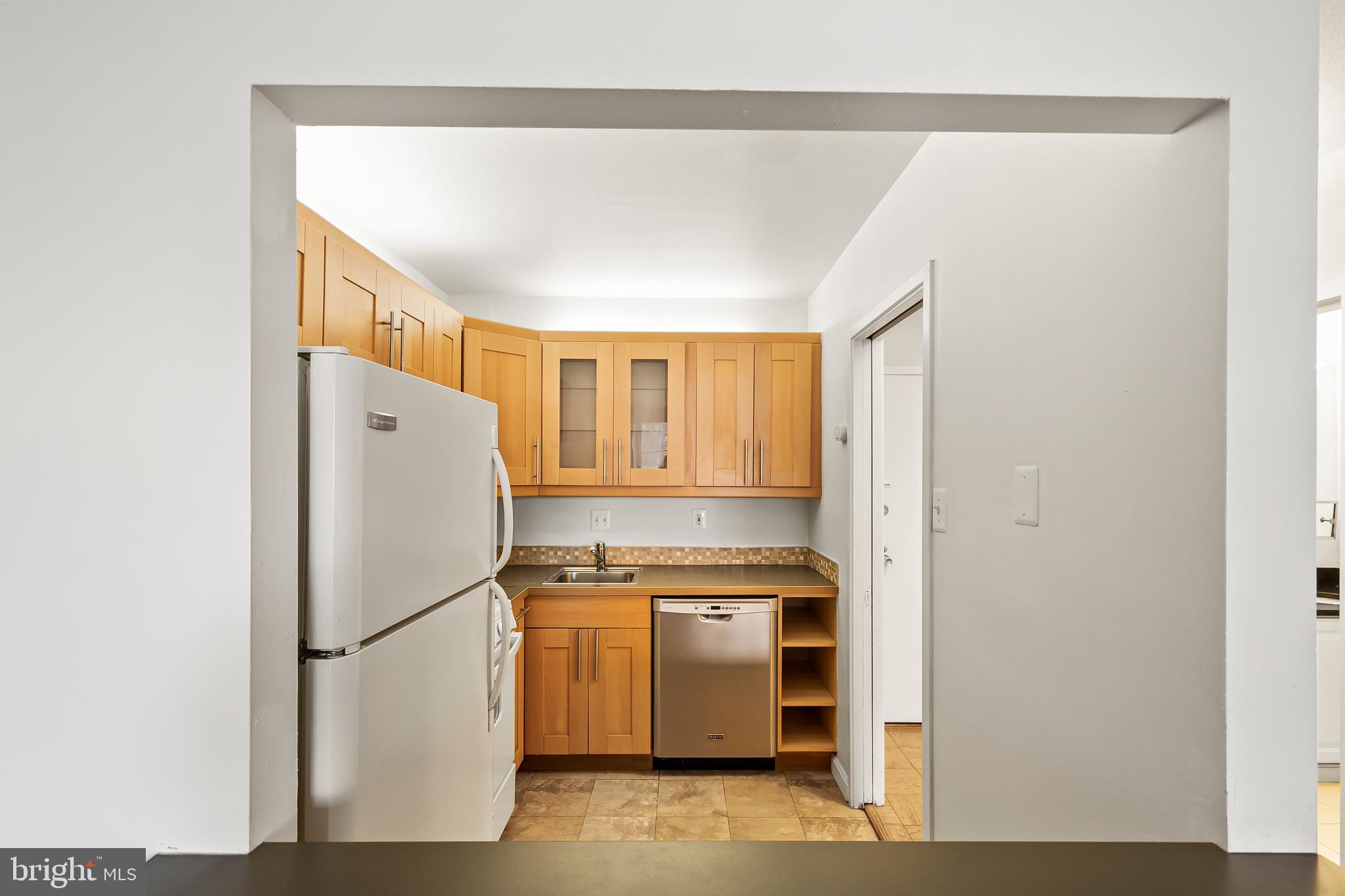 FRIENDSHIP HEIGHTS - Residential Lease