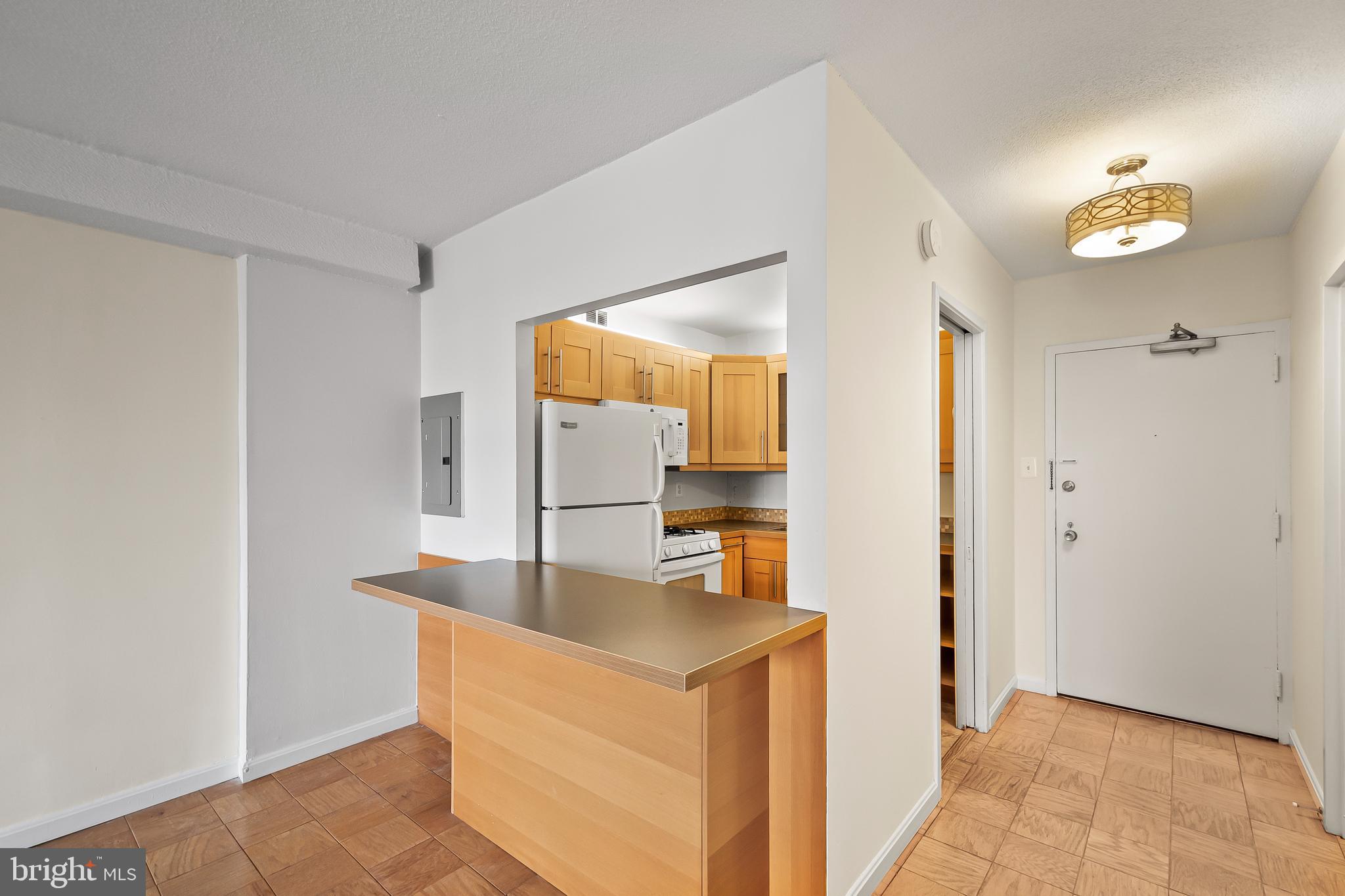 FRIENDSHIP HEIGHTS - Residential Lease