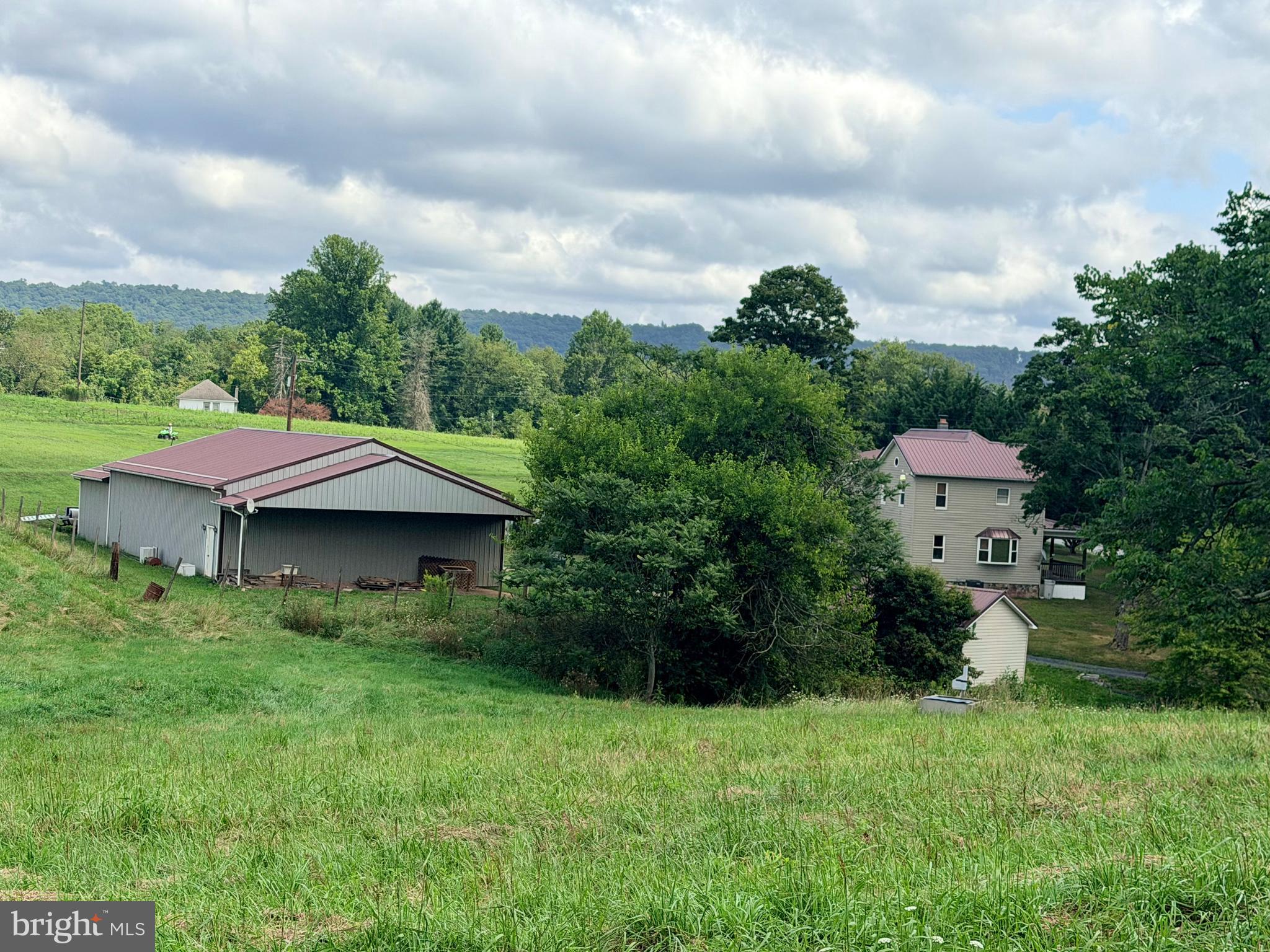 3985 FAIRVIEW ROAD