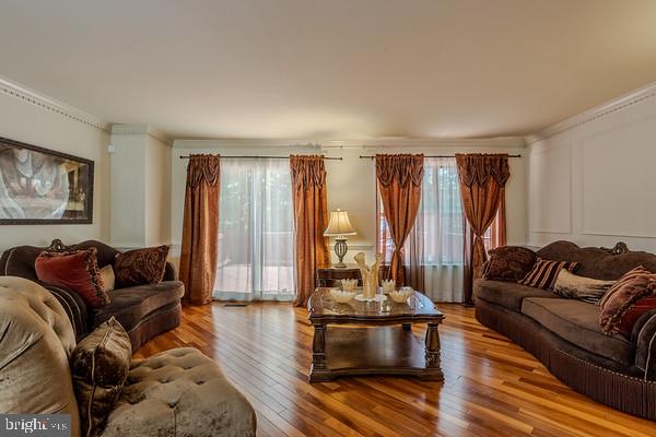 WATERS LANDING - Residential