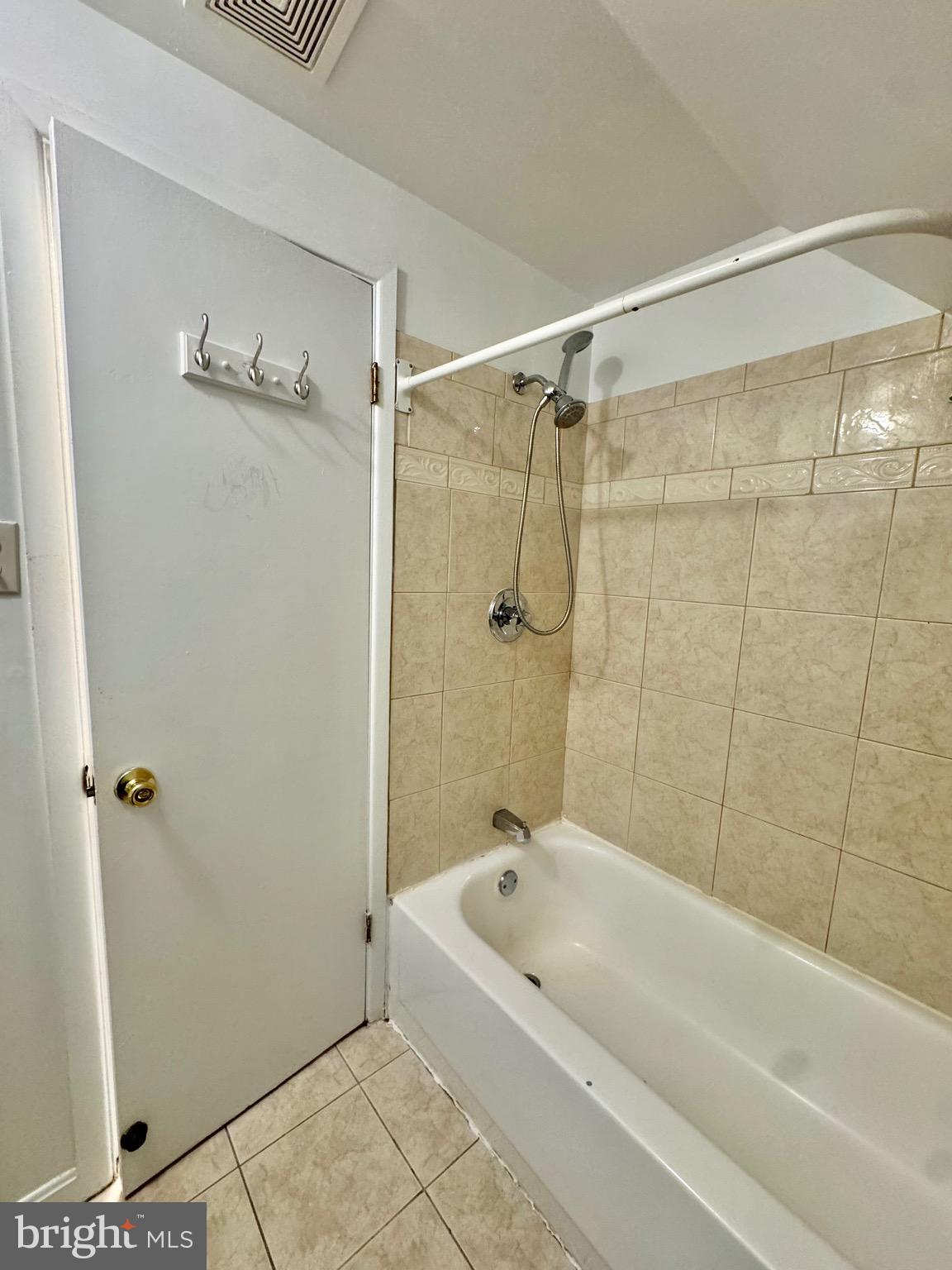 MEADOWBROOK AT BELAIR - Residential Lease