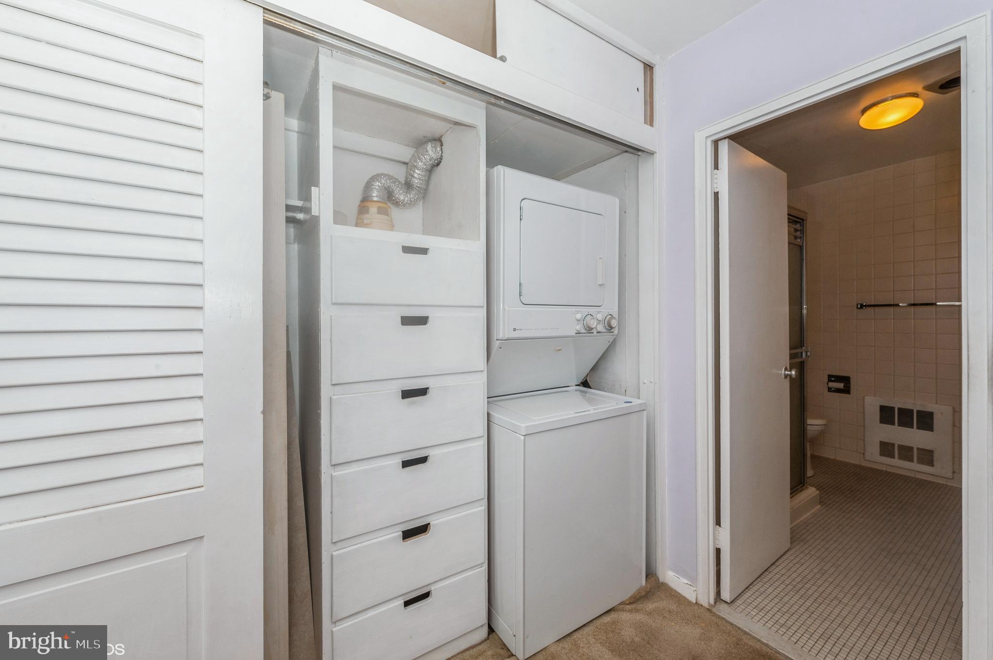 PARK TOWERS WEST - Residential