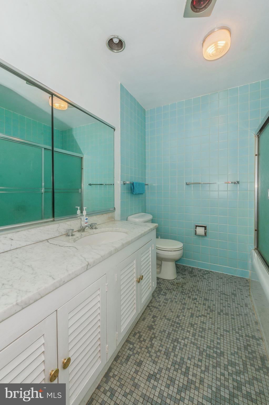 PARK TOWERS WEST - Residential