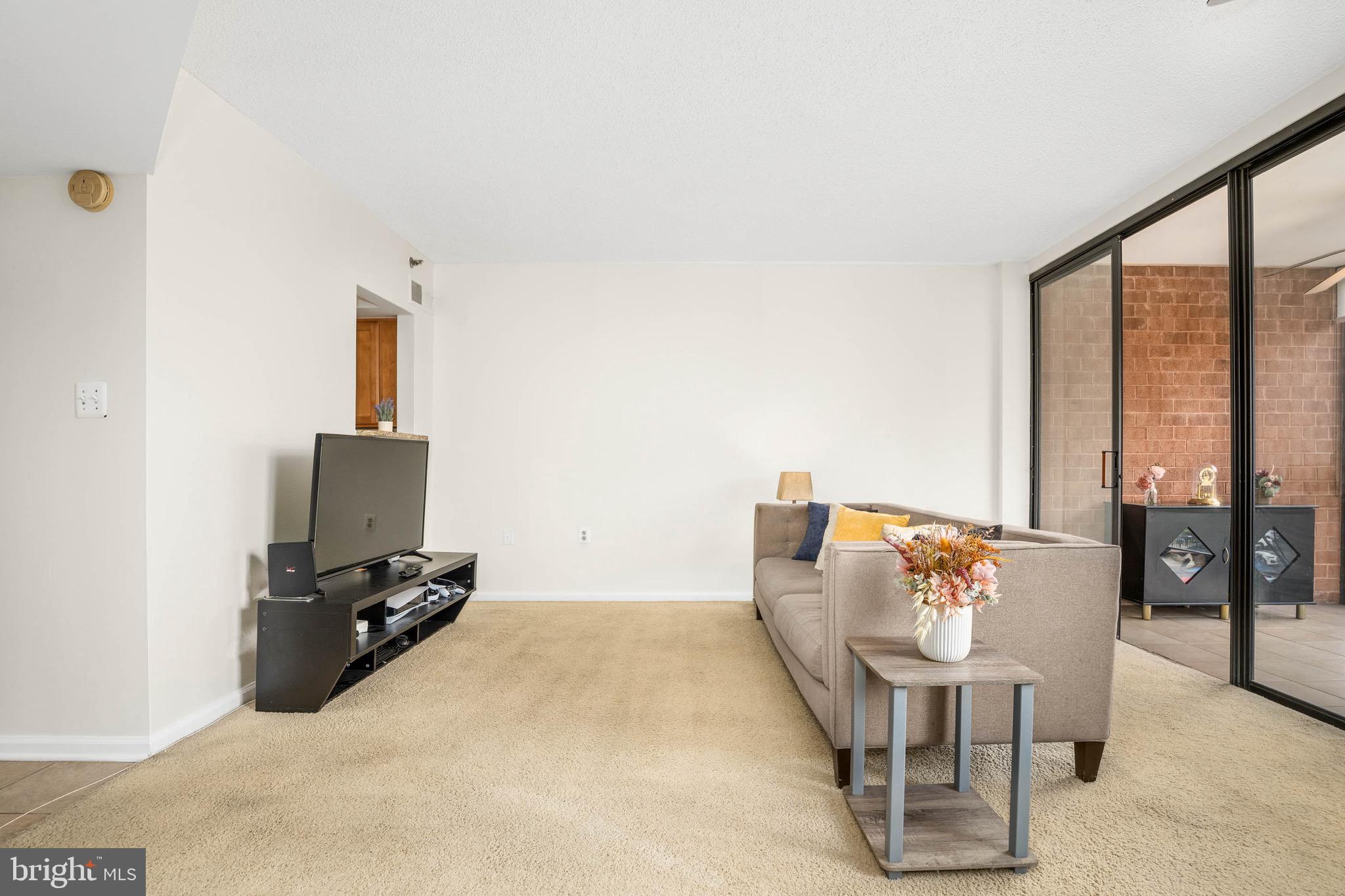 1001 N RANDOLPH STREET 309