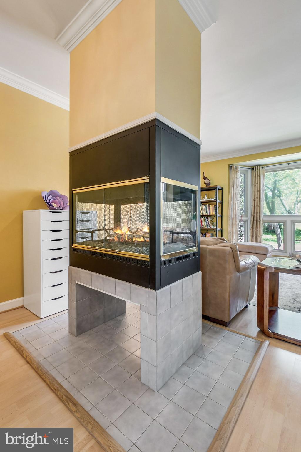 SUMMIT CHASE - Residential