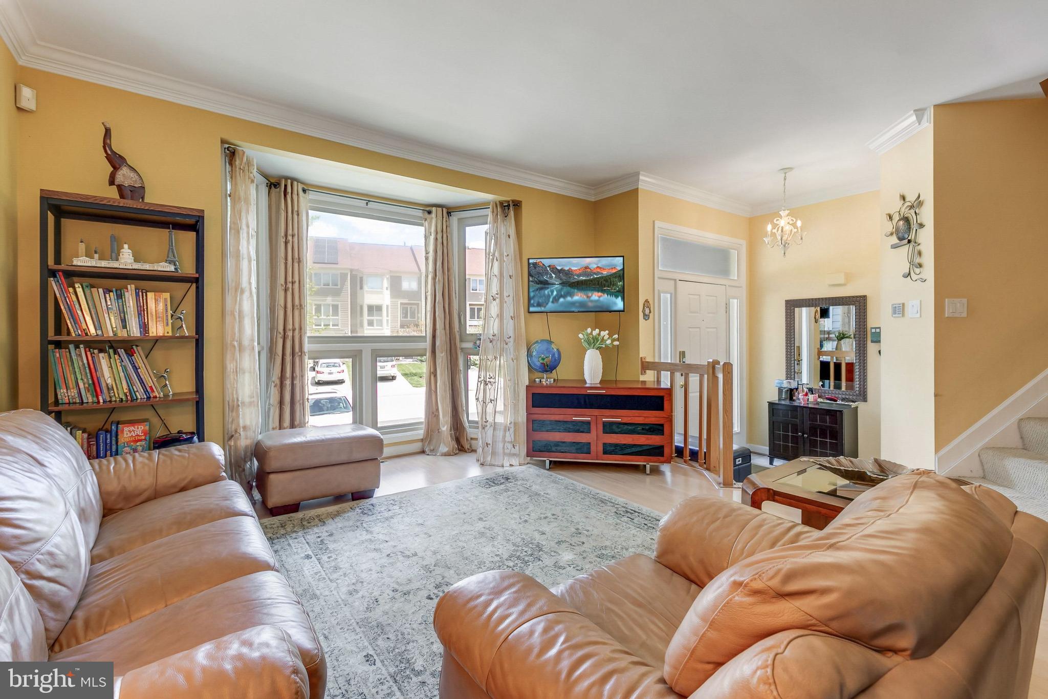 SUMMIT CHASE - Residential