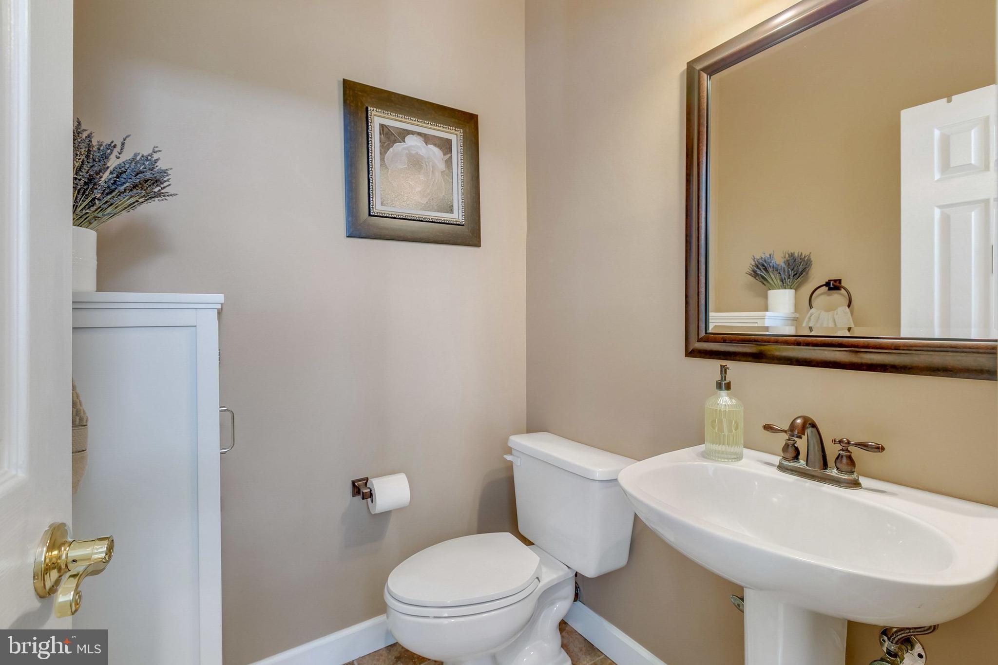 SUMMIT CHASE - Residential