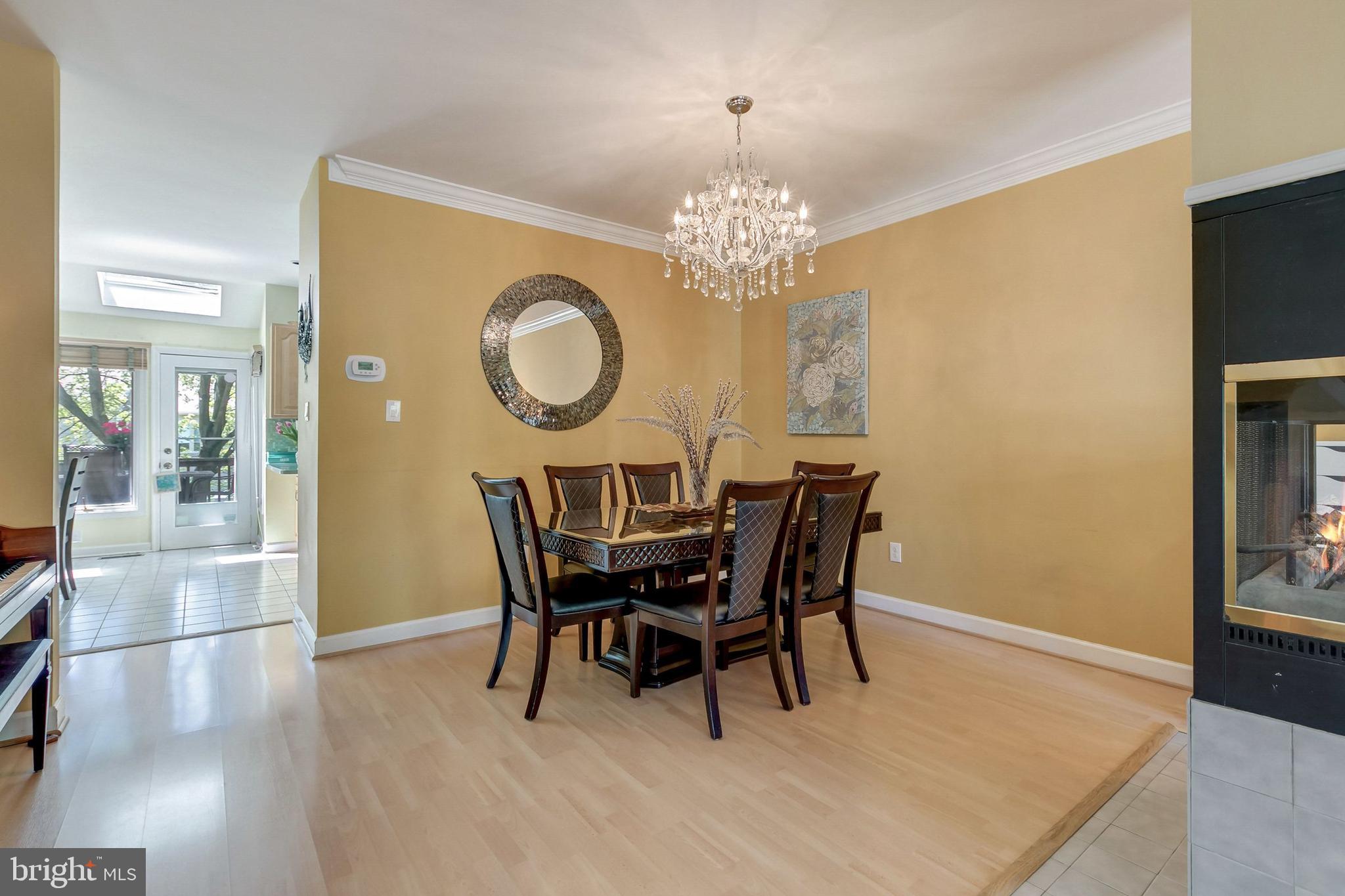 SUMMIT CHASE - Residential