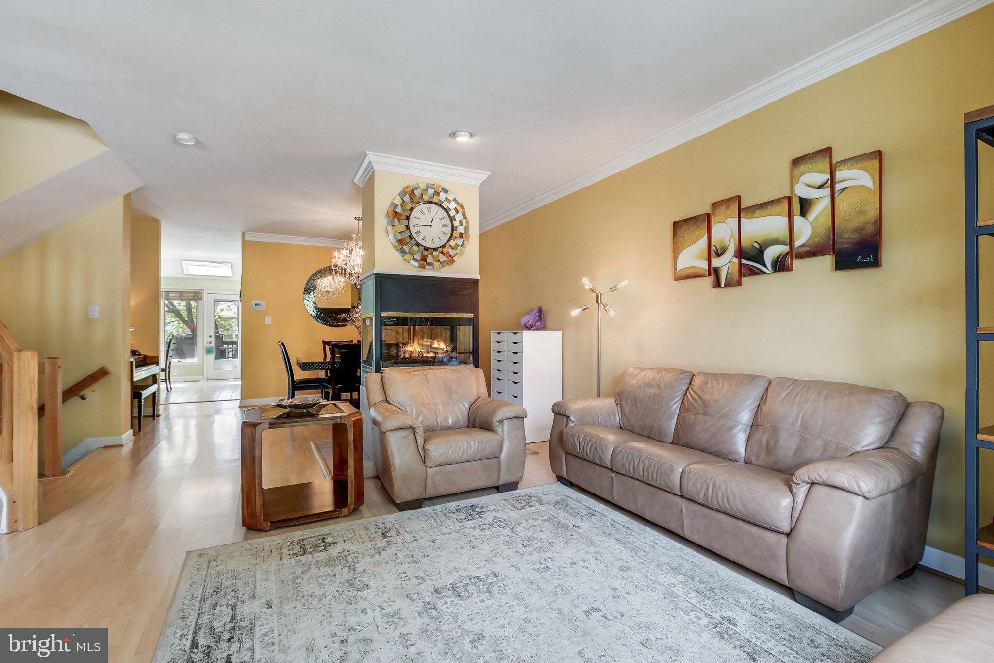 SUMMIT CHASE - Residential