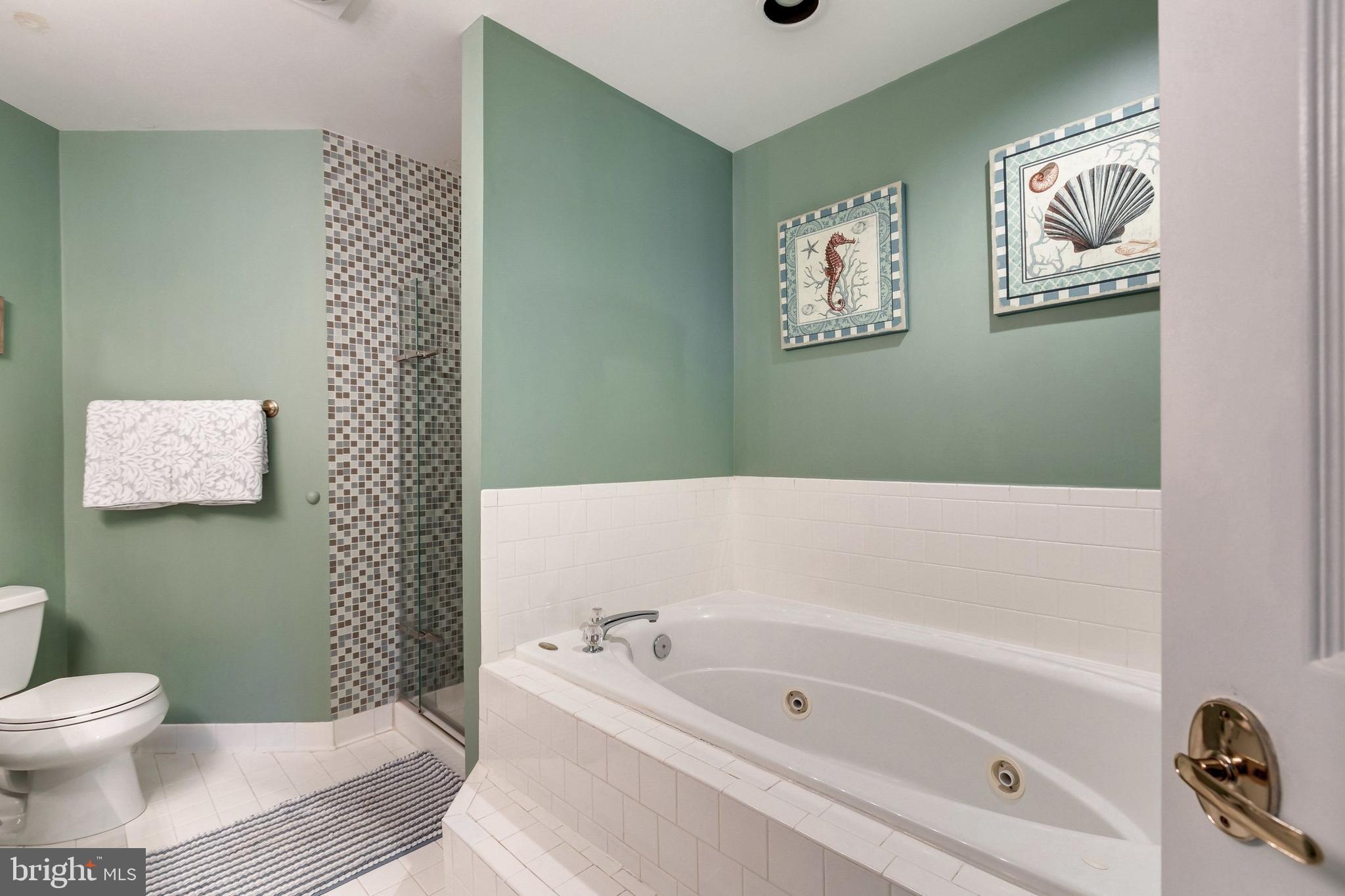 SUMMIT CHASE - Residential