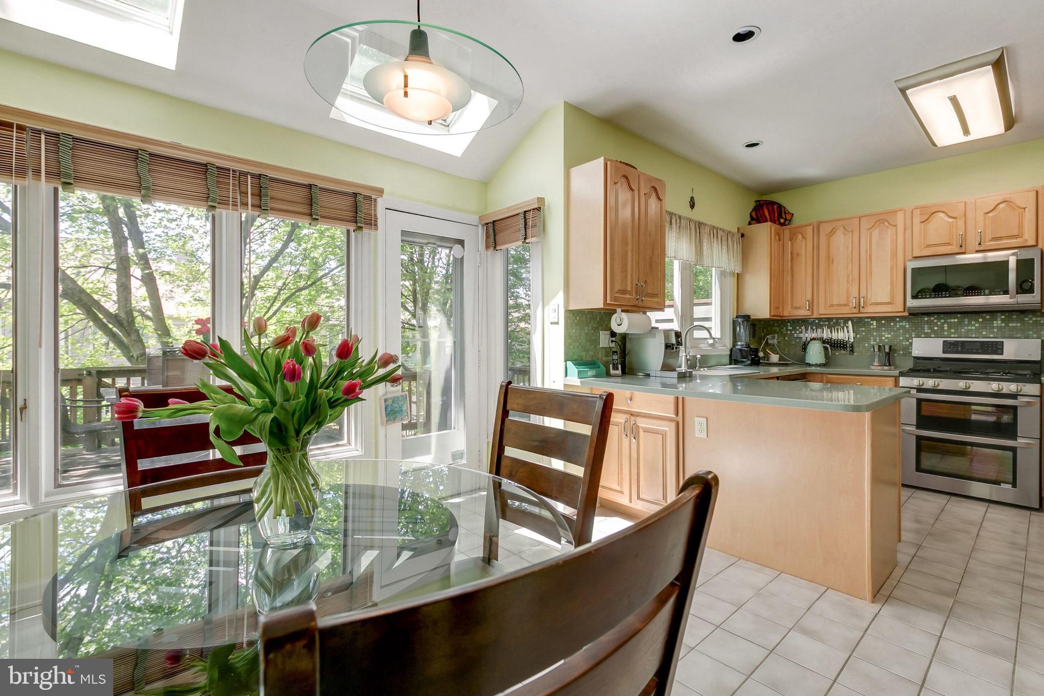 SUMMIT CHASE - Residential