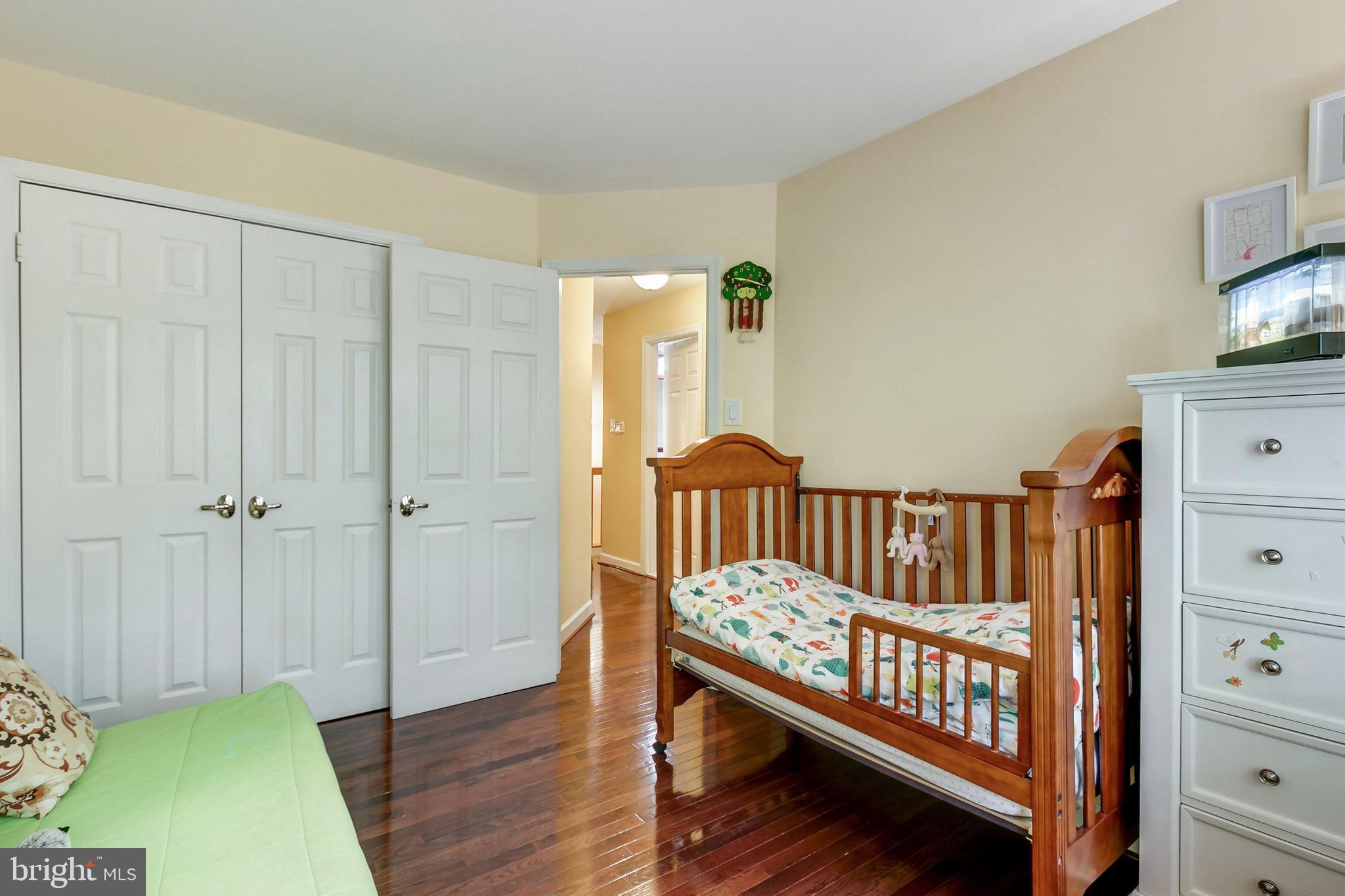 SUMMIT CHASE - Residential