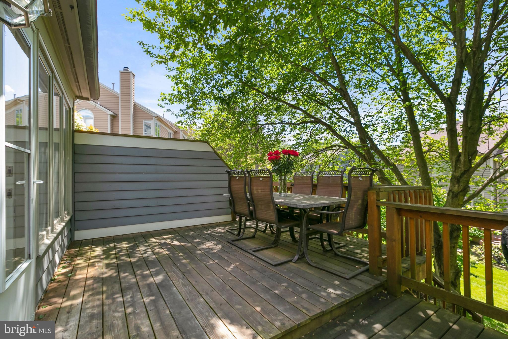 SUMMIT CHASE - Residential