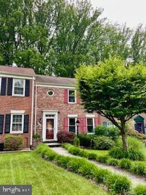 5466 MERSEA COURT BURKE VA 22015
