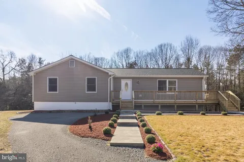 11590 Maryland Point Road, Nanjemoy, MD MLS: MDCH2040690