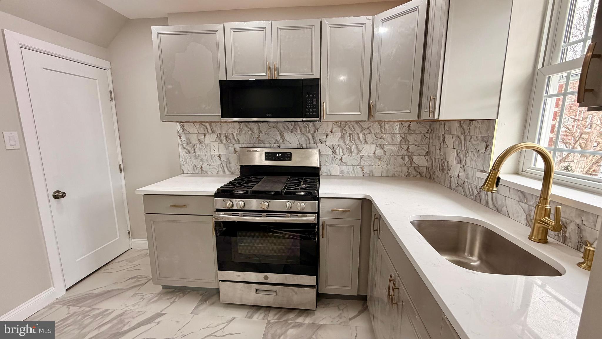 PHILADELPHIA - Residential