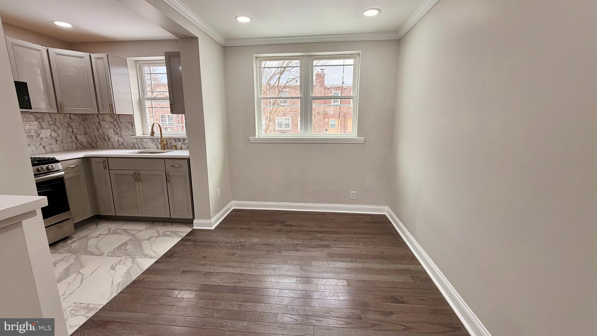 4633 WEYMOUTH STREET