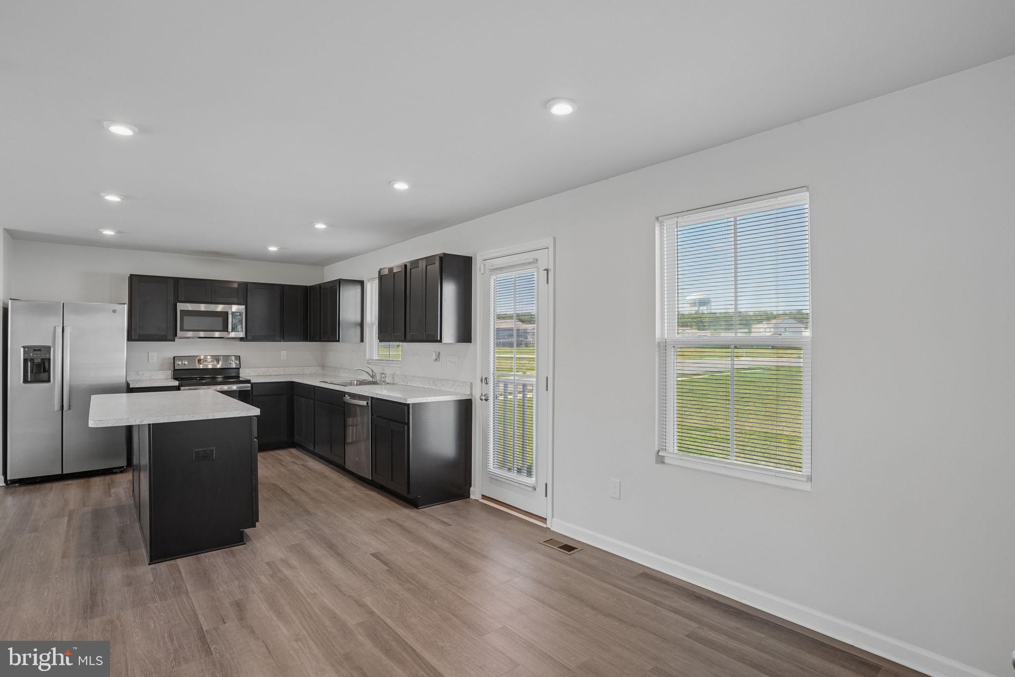 STONINGTON - Residential