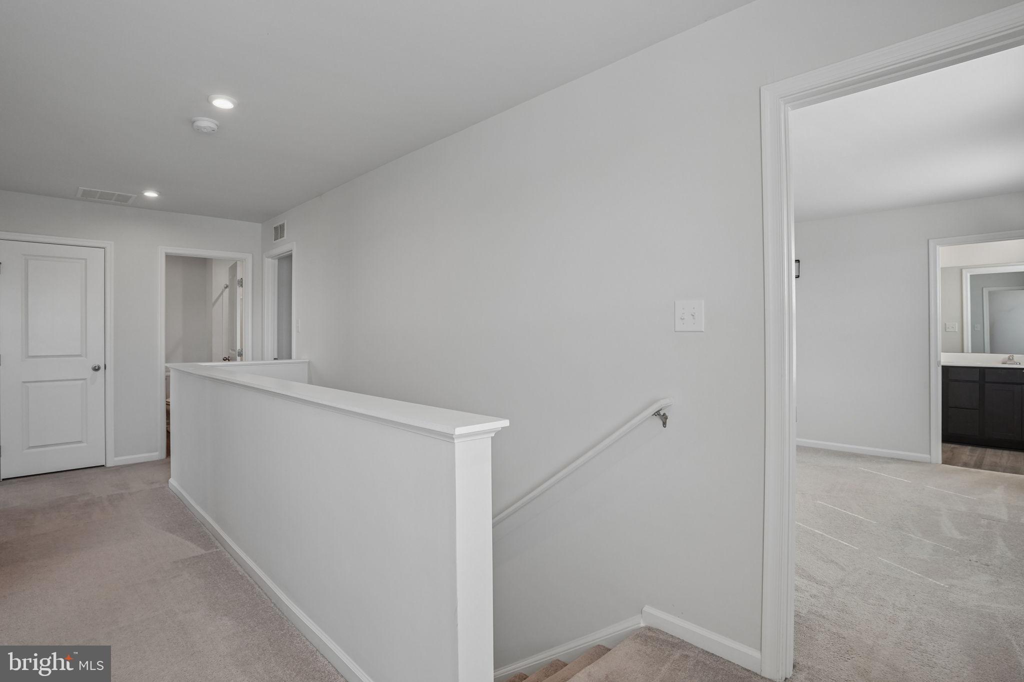 STONINGTON - Residential