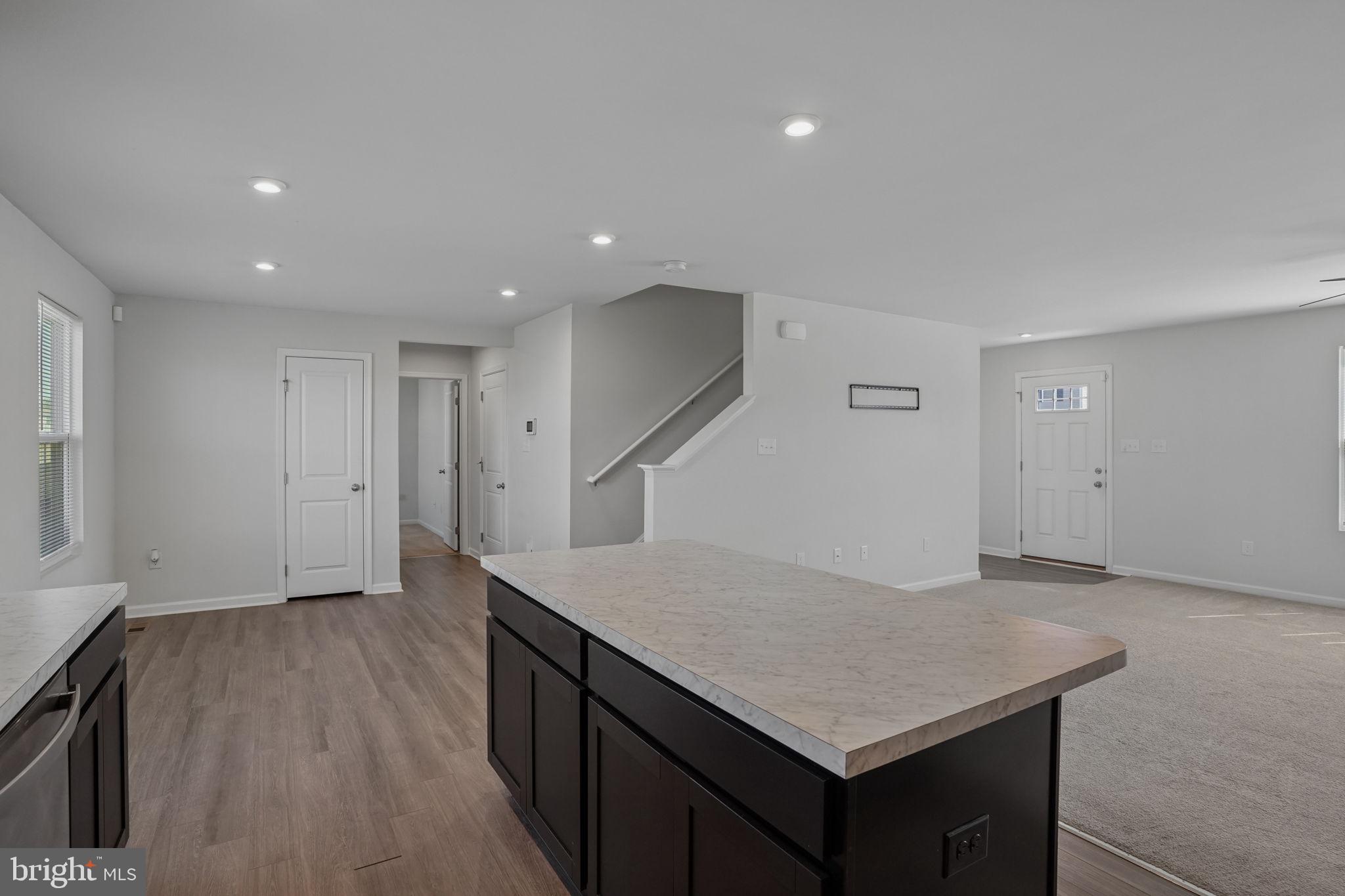 STONINGTON - Residential