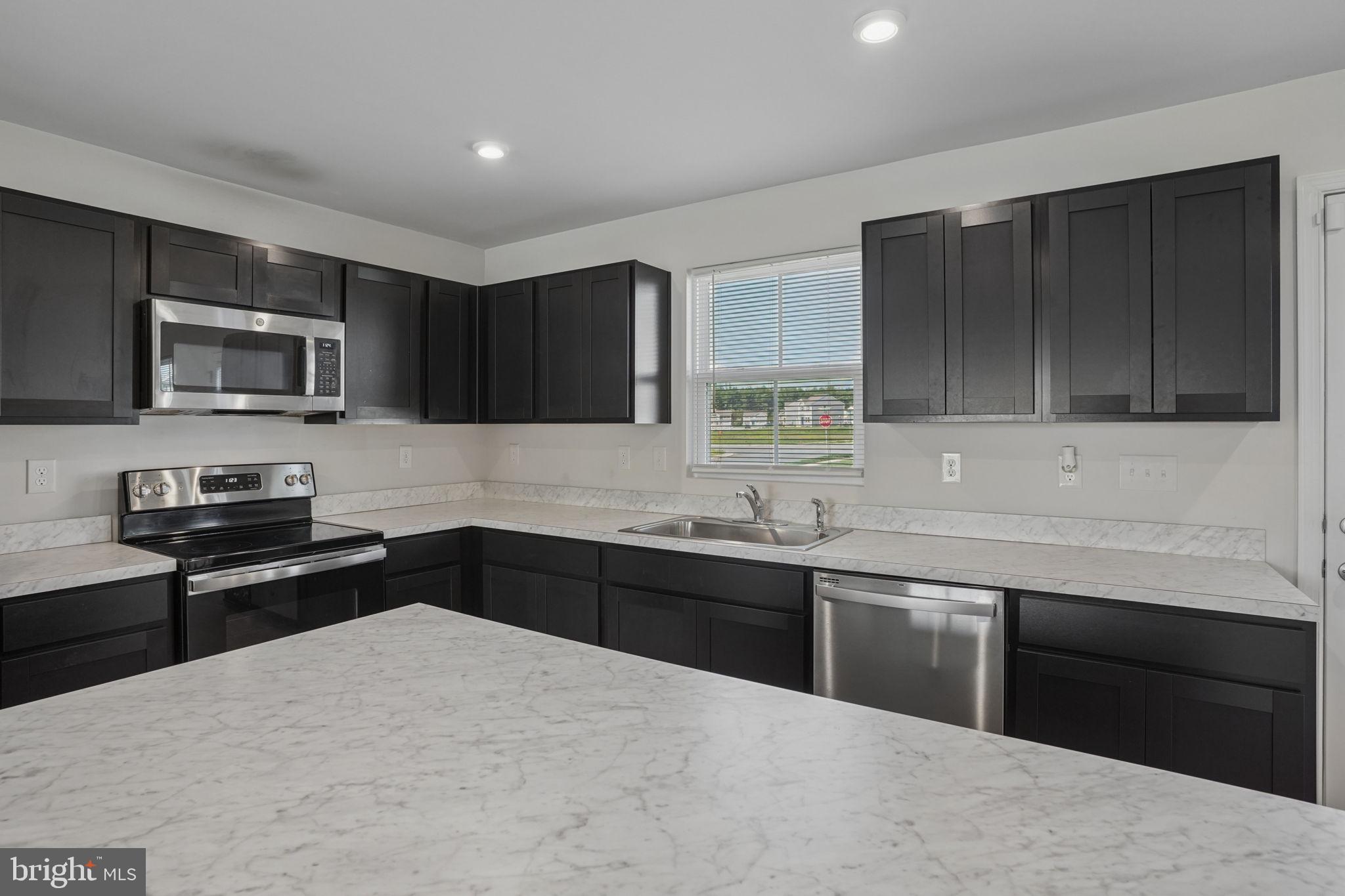 STONINGTON - Residential