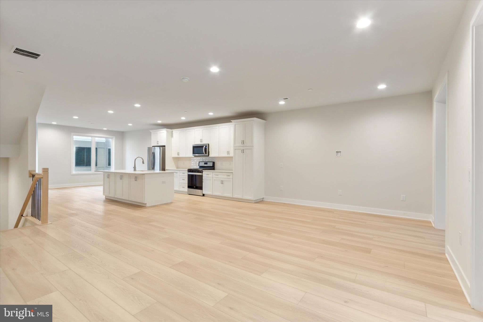 3000 SEDGEVIEW WALK 127