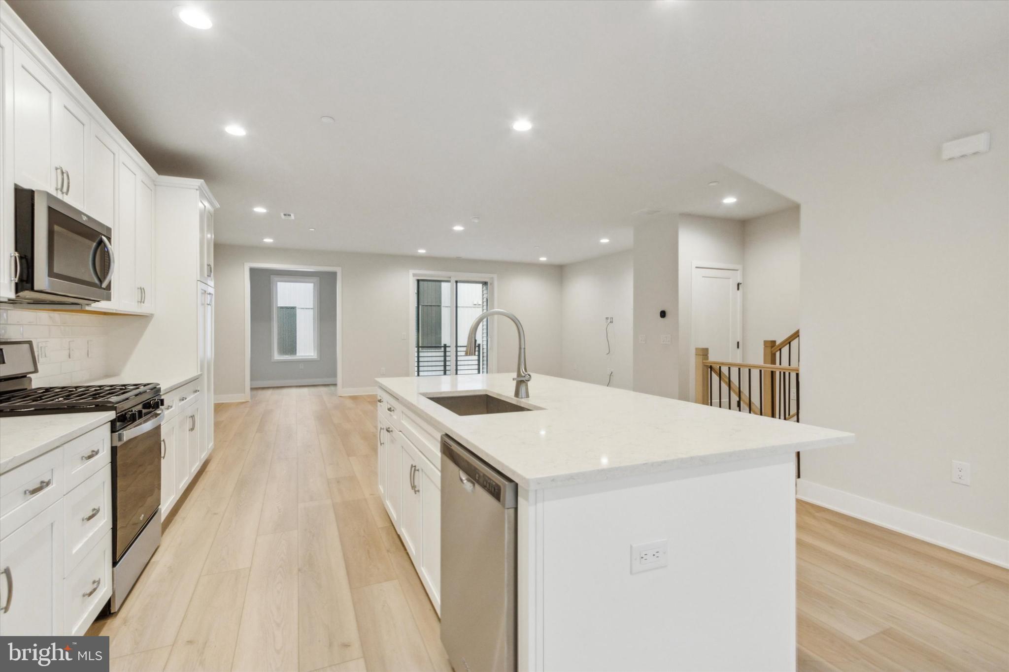 3000 SEDGEVIEW WALK 127