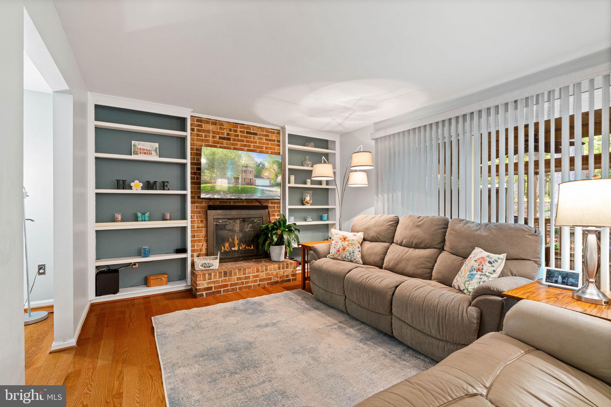 BURKE CENTRE - Residential