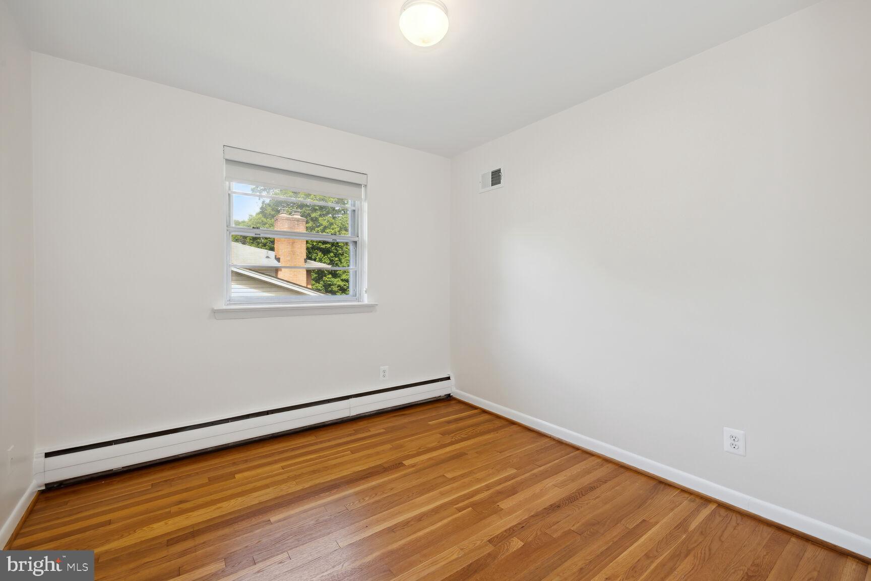 FERNWOOD - Residential Lease