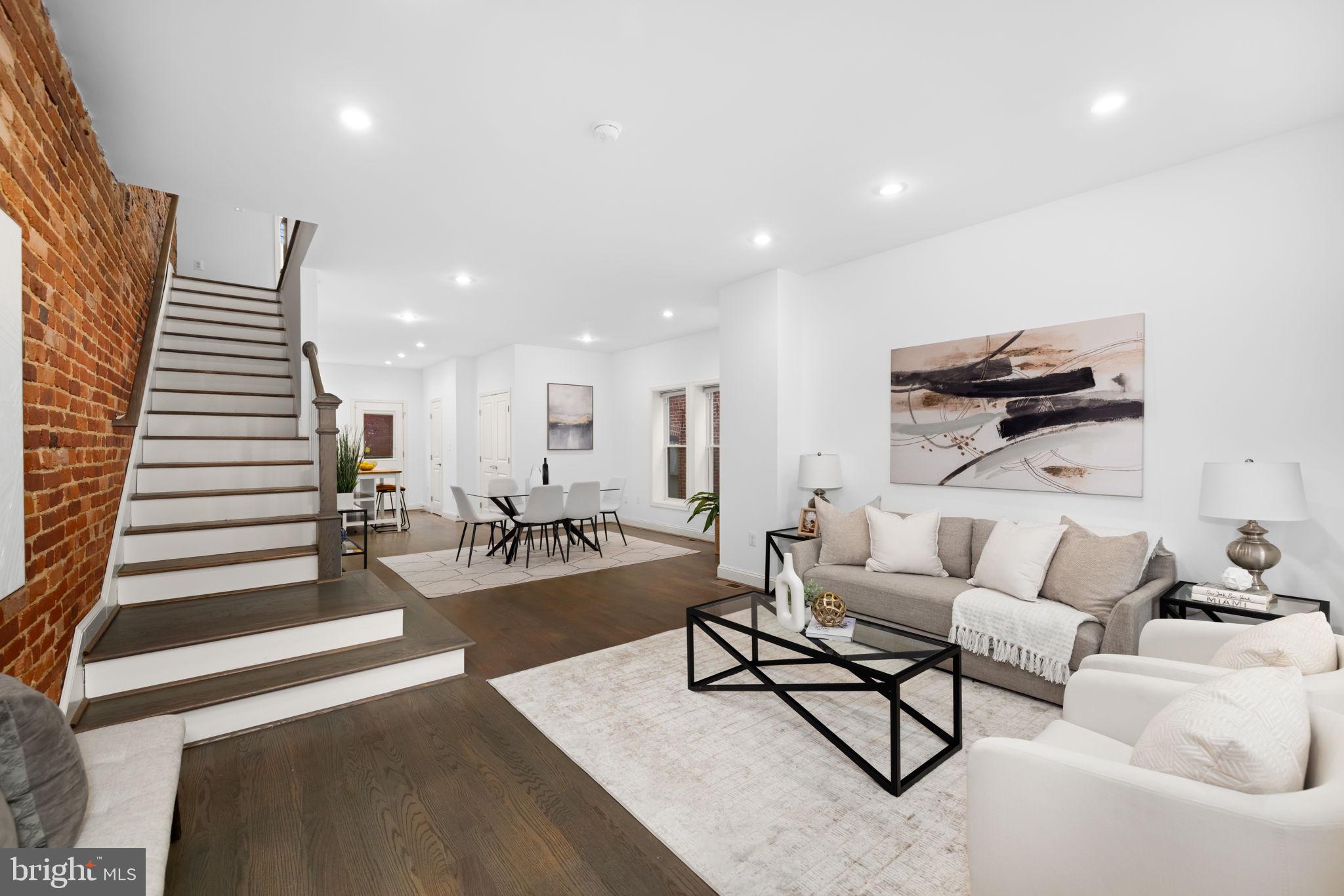 758 GRESHAM PLACE NW