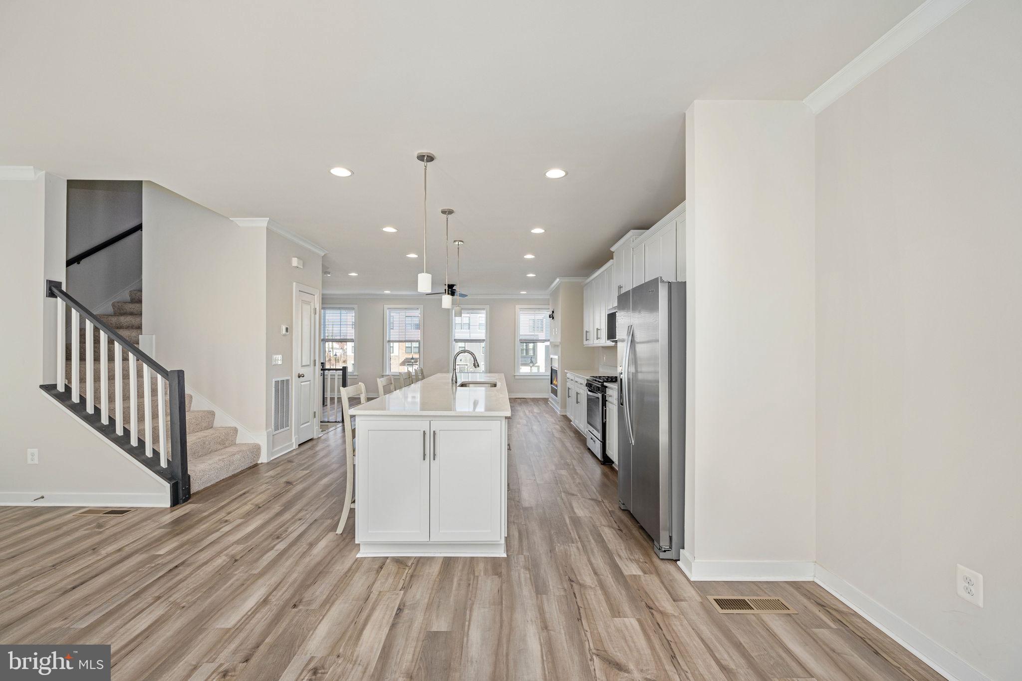 HIGHLANDER PARK - Residential