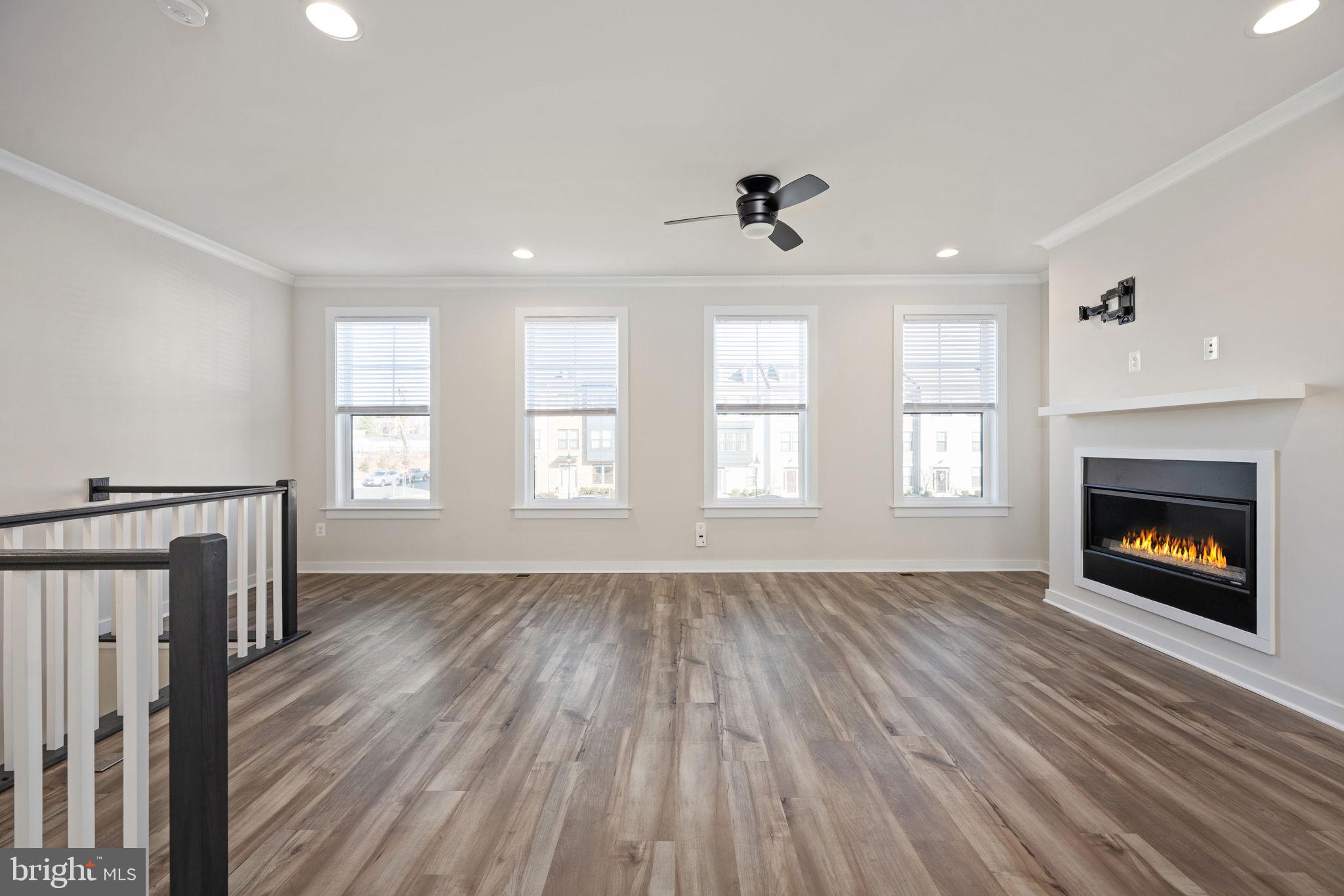 HIGHLANDER PARK - Residential