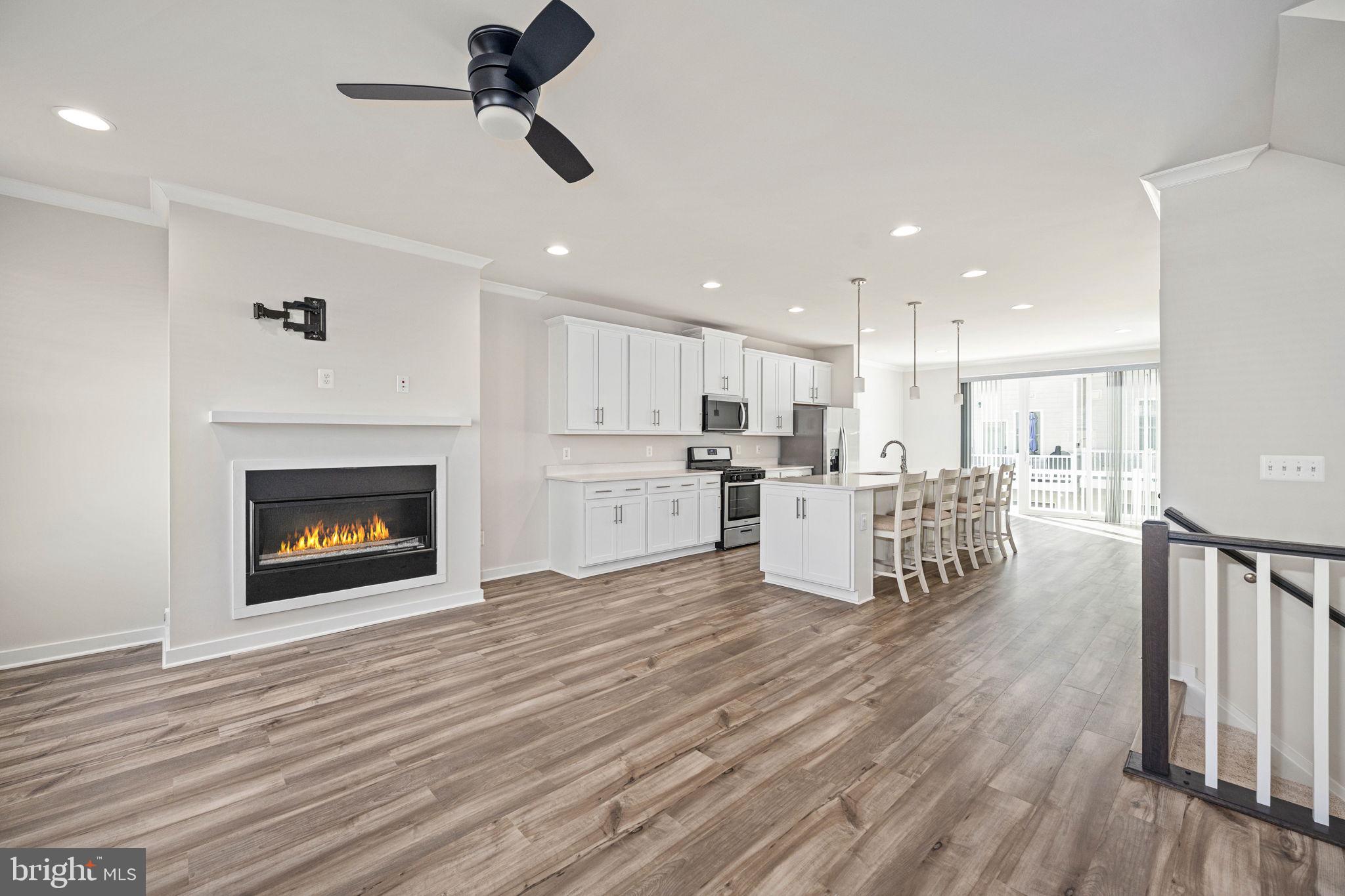 HIGHLANDER PARK - Residential