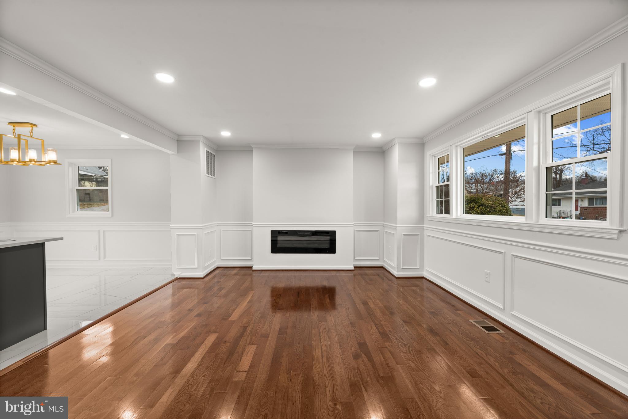 CATONSVILLE GARDENS - Residential