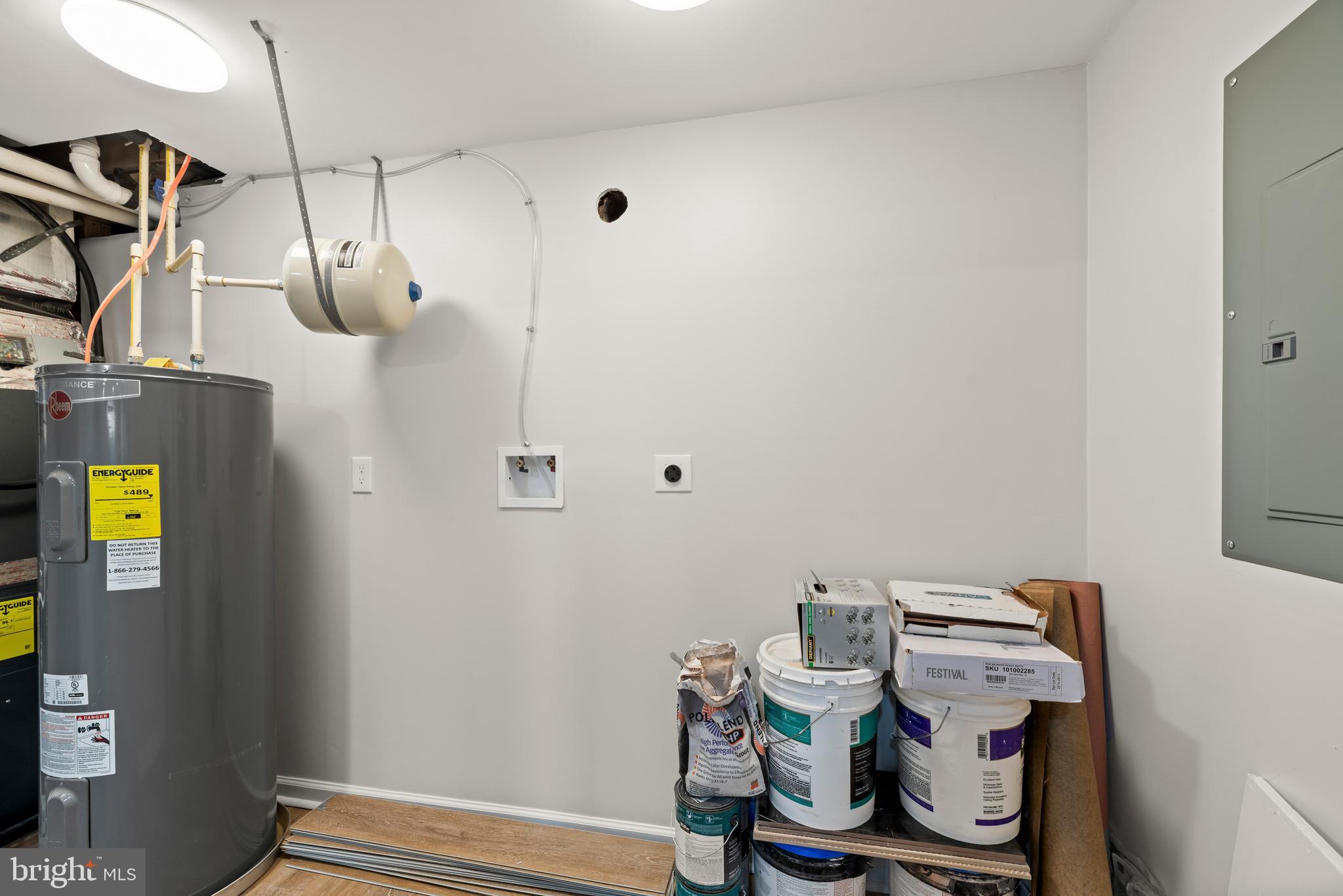 CATONSVILLE GARDENS - Residential