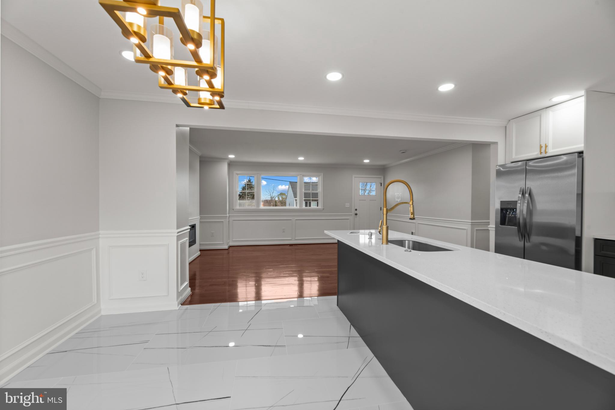 CATONSVILLE GARDENS - Residential