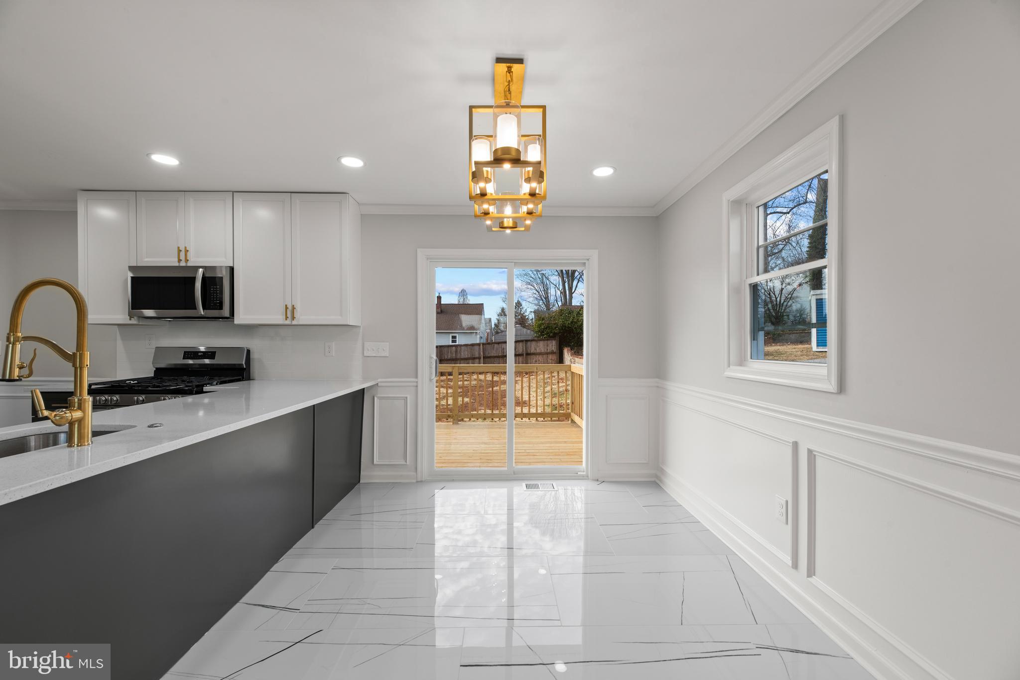 CATONSVILLE GARDENS - Residential