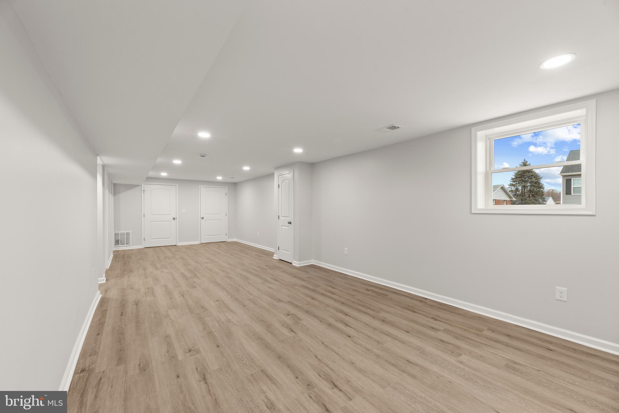 CATONSVILLE GARDENS - Residential