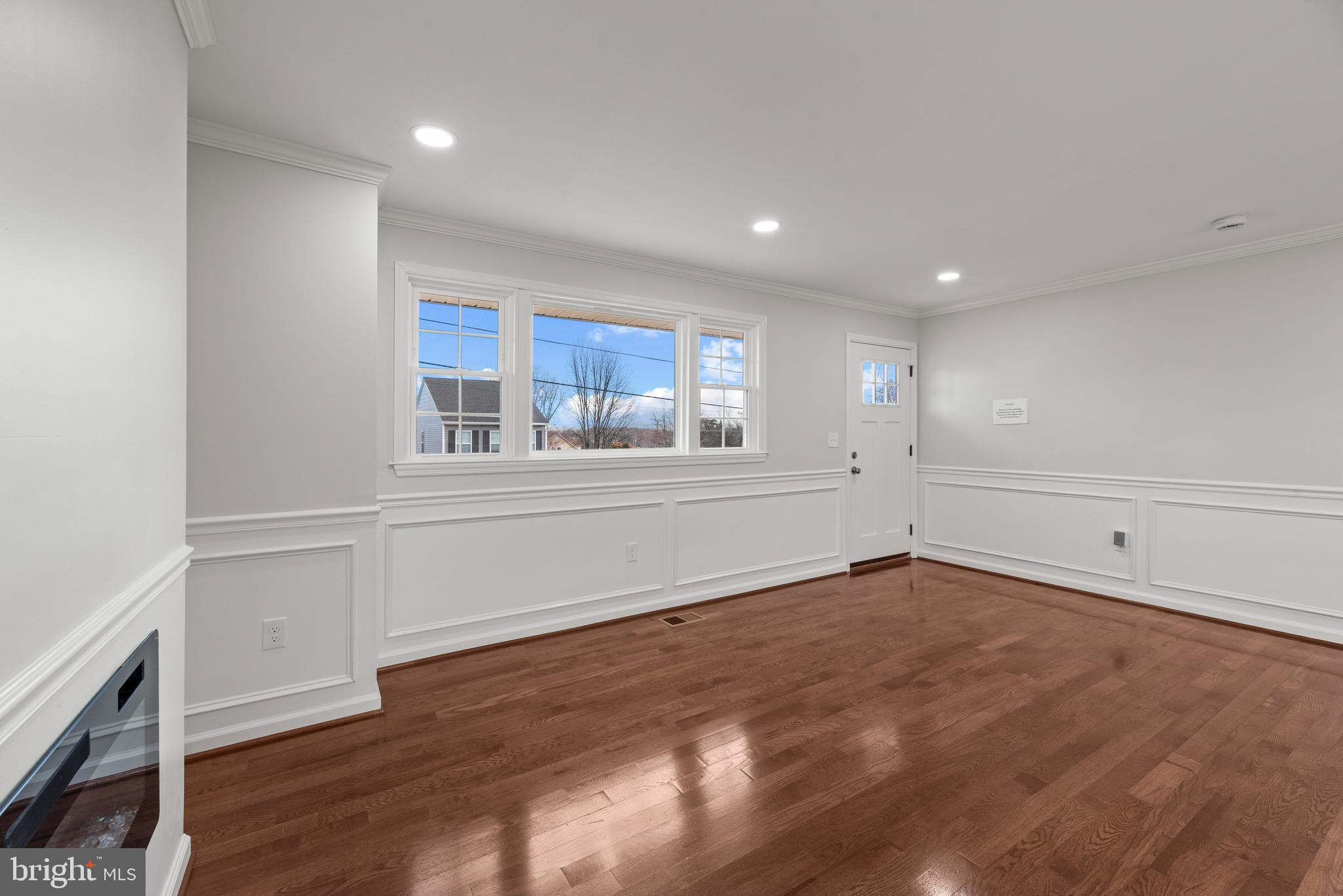 CATONSVILLE GARDENS - Residential