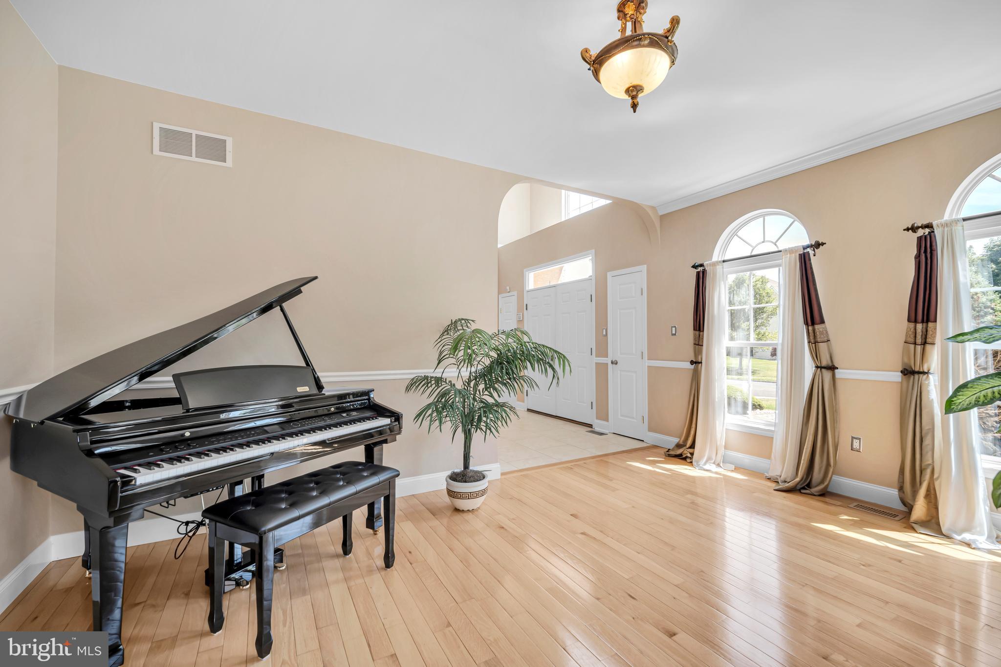 UPPER SOUTHAMPTON - Residential