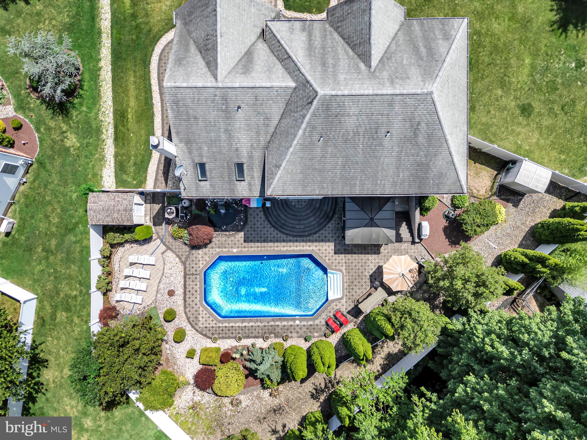 UPPER SOUTHAMPTON - Residential