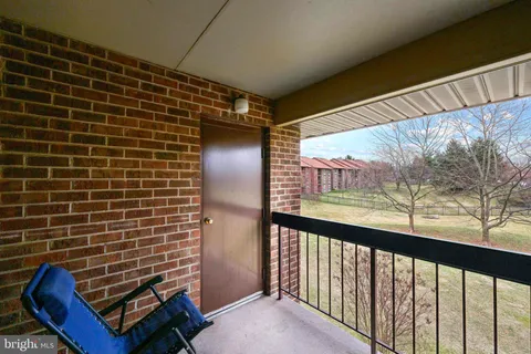 7903 Coriander Drive Unit 7903-302, Gaithersburg, MD MLS: MDMC2170532