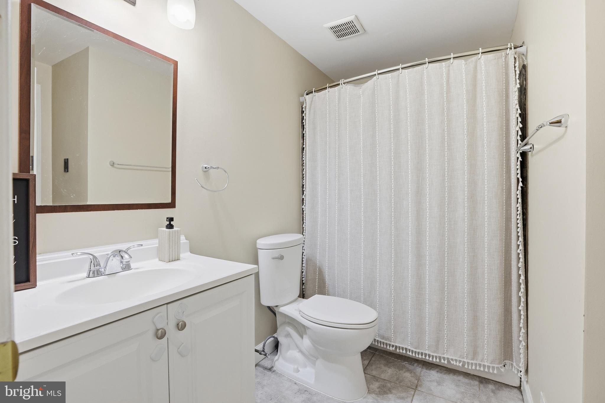 LONGMEAD - Residential