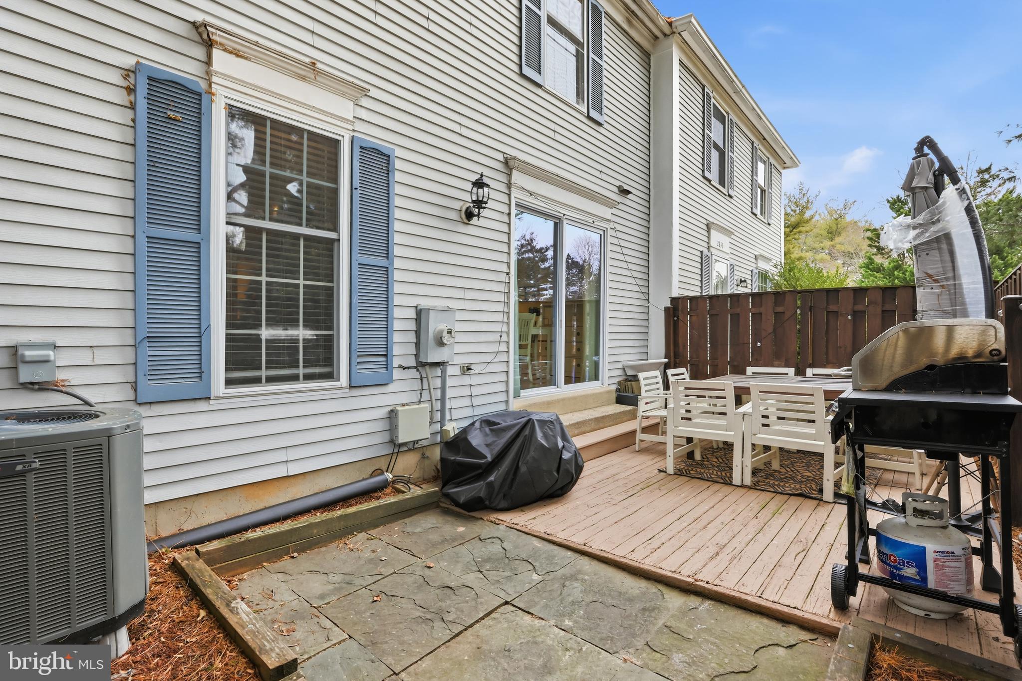 LONGMEAD - Residential